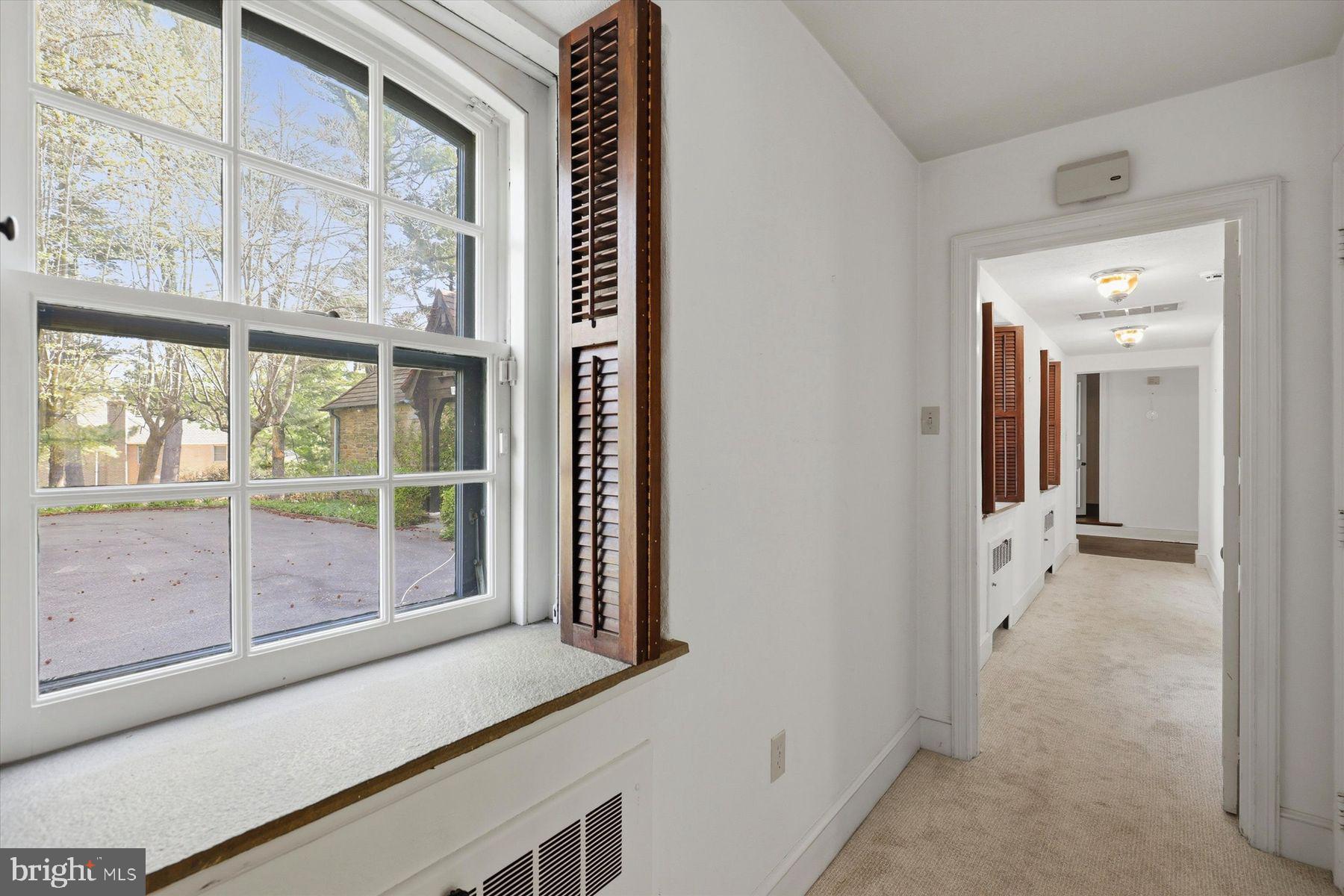 CHESTNUT HILL - Residential