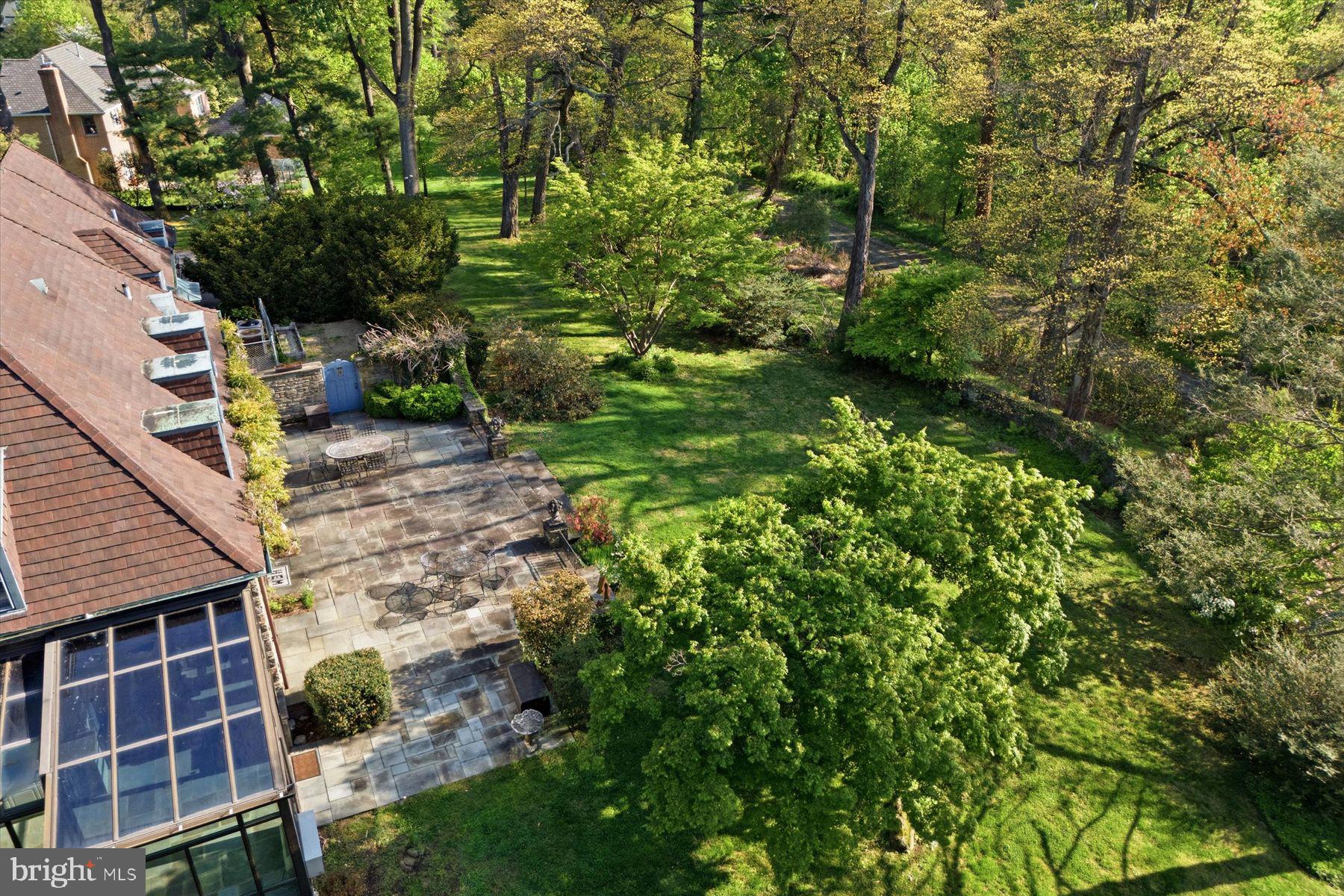 CHESTNUT HILL - Residential