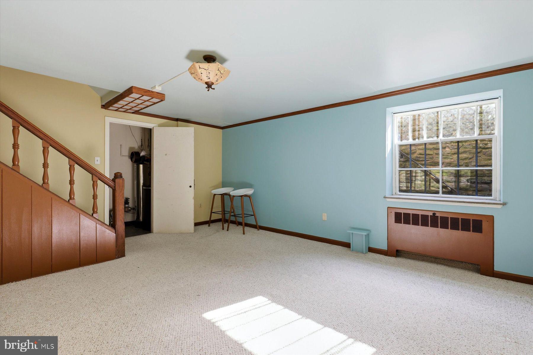 CHESTNUT HILL - Residential