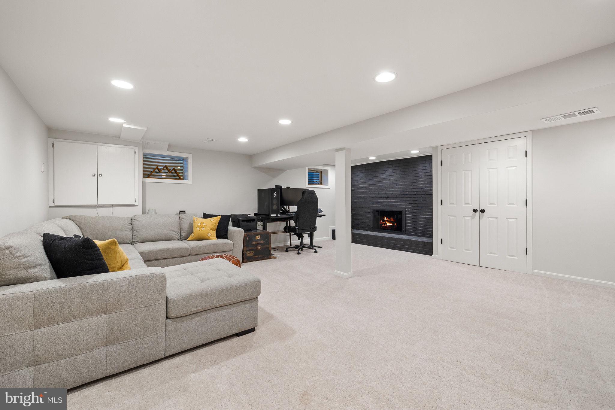 KINGS PARK WEST - Residential