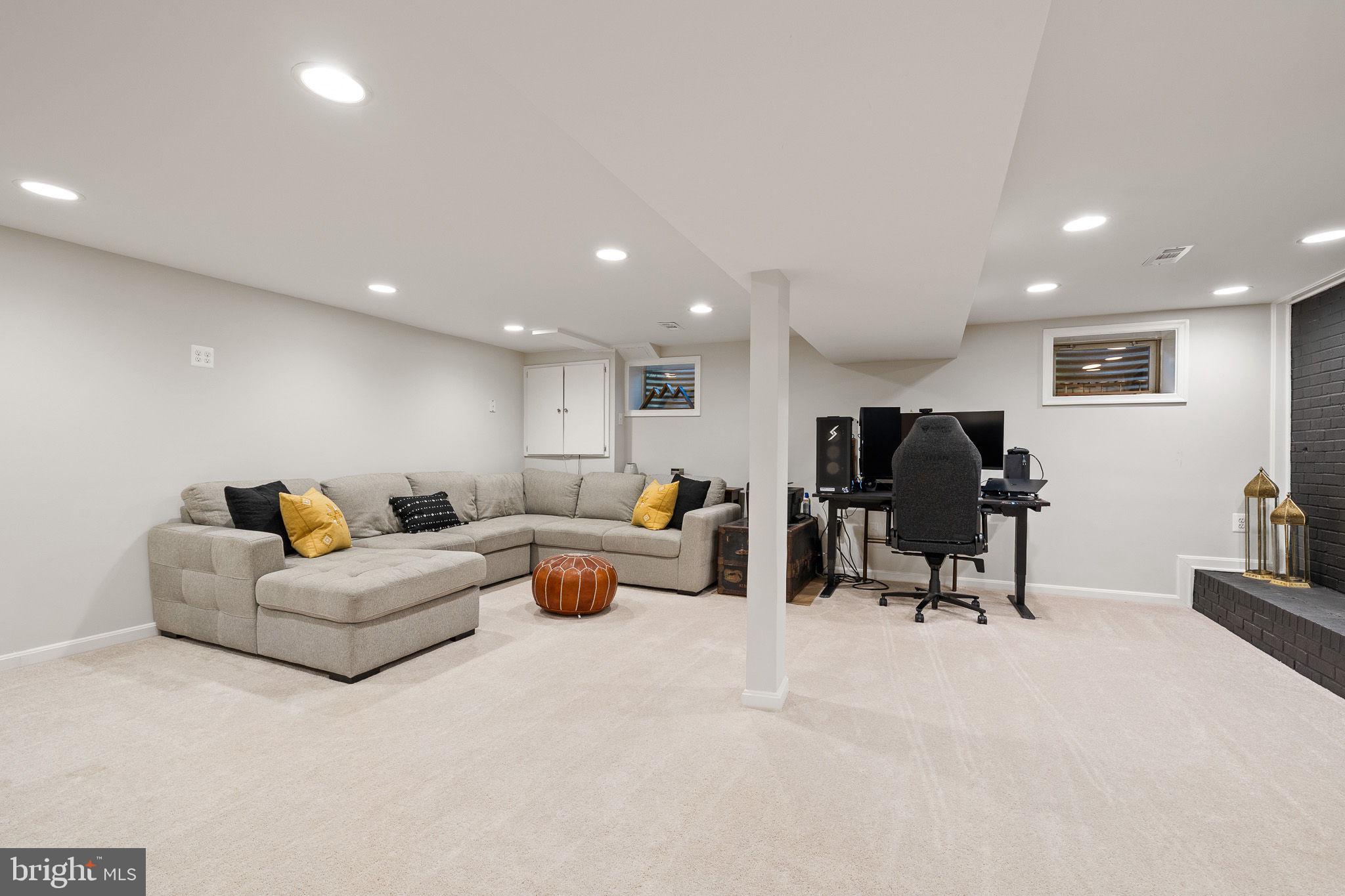 KINGS PARK WEST - Residential