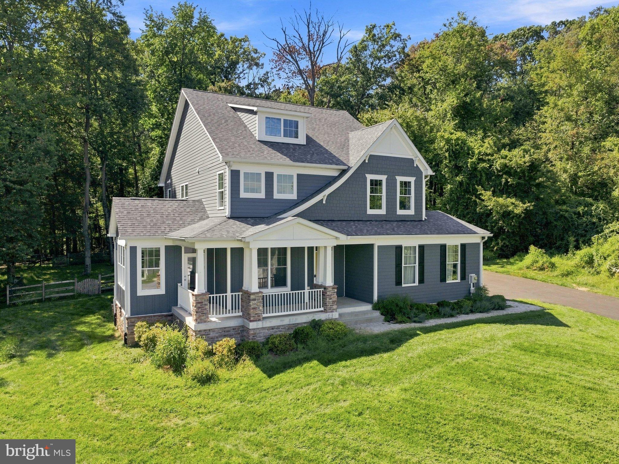 8106 MOJAVE COURT