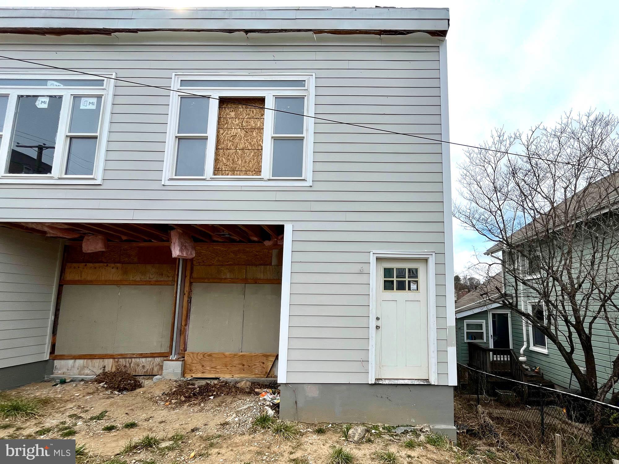 HAMPDEN HISTORIC DISTRICT - Residential