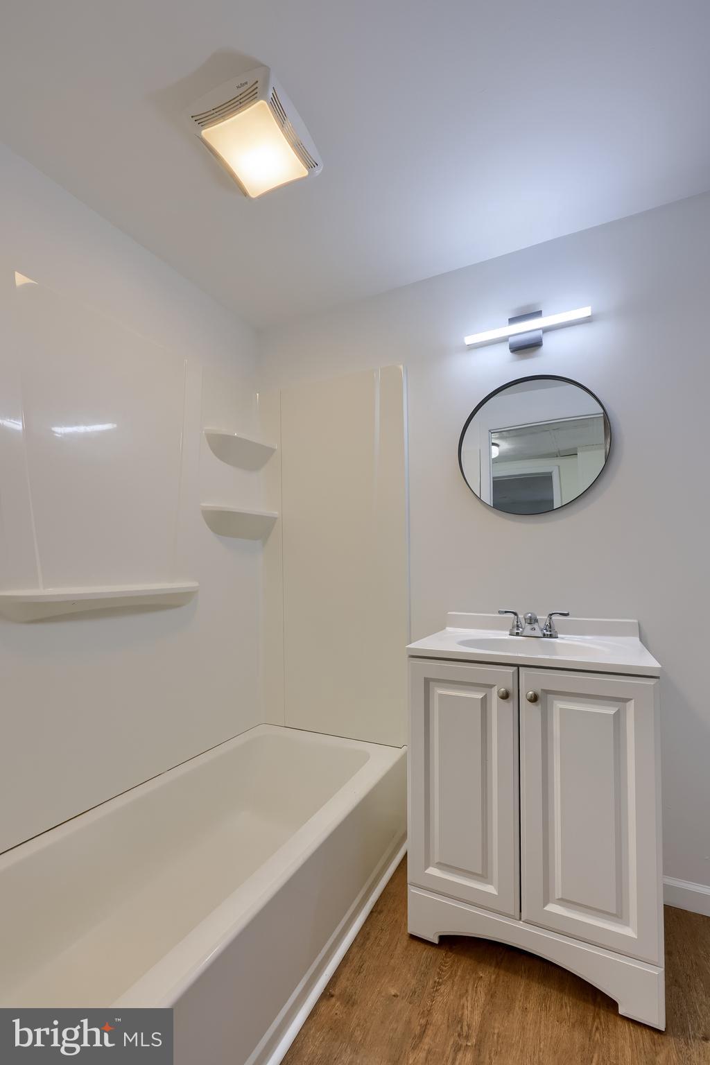 LANCASTER WEST END - Residential