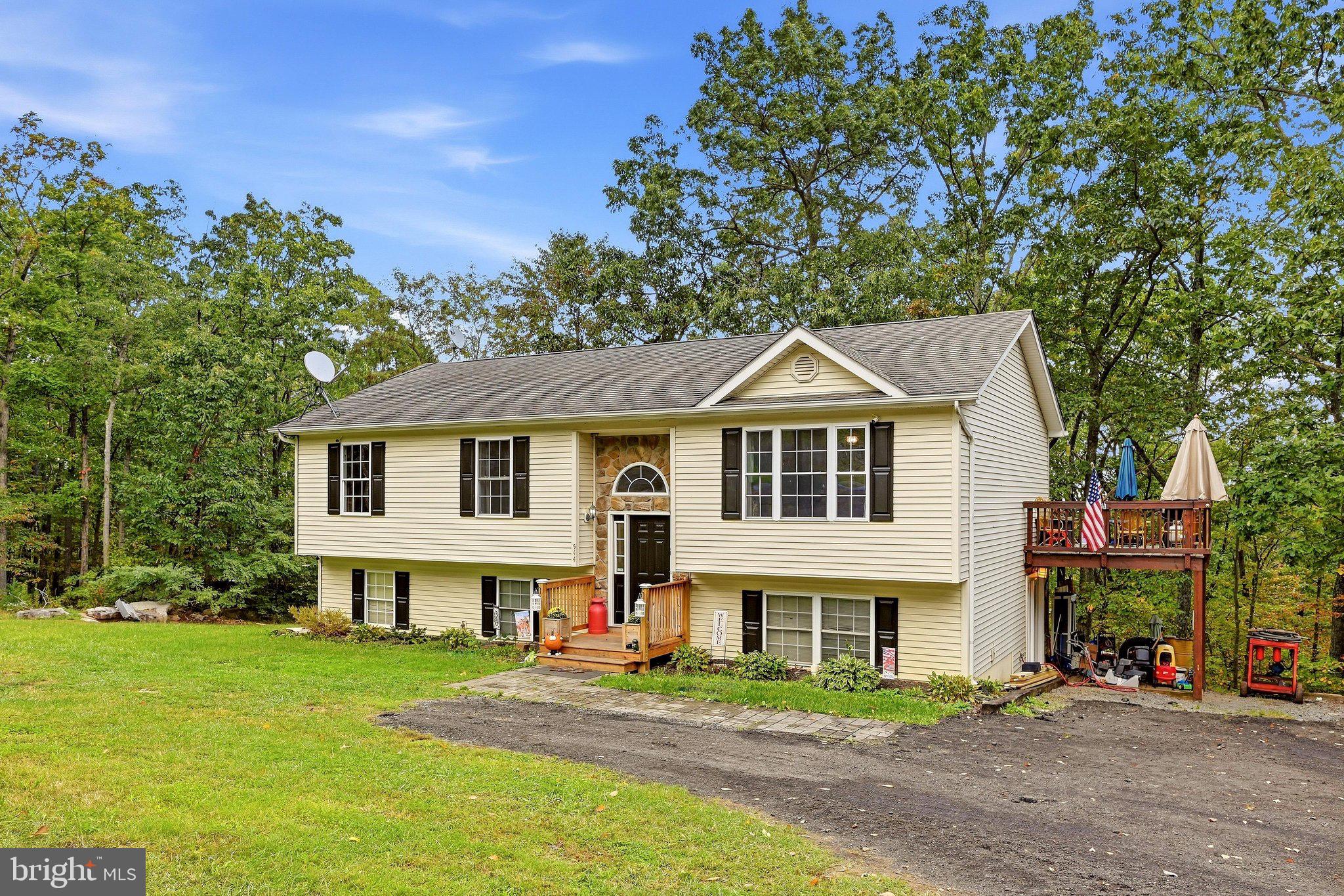 544 BLUEBIRD TRAIL