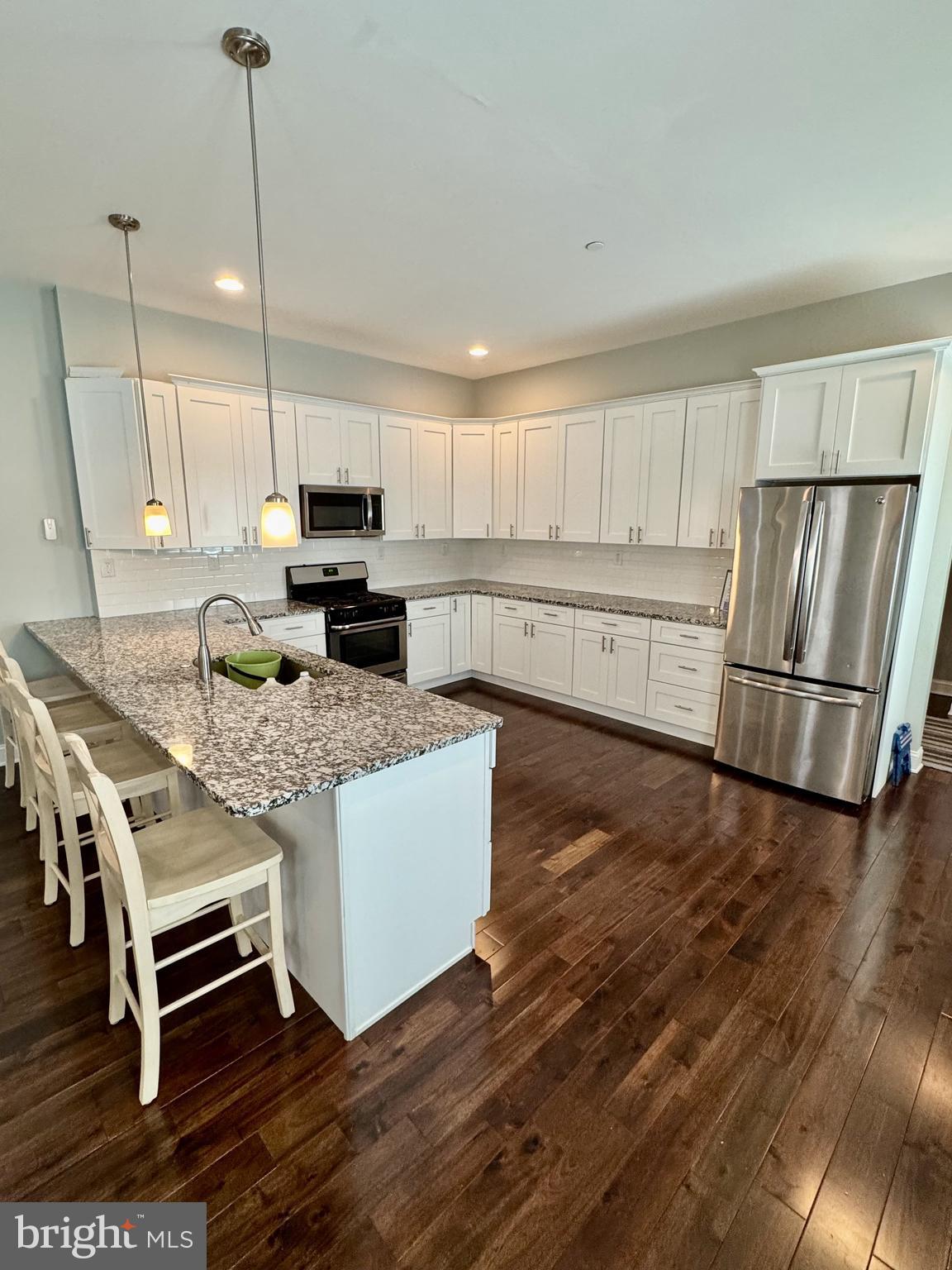 POINT BREEZE - Residential Lease