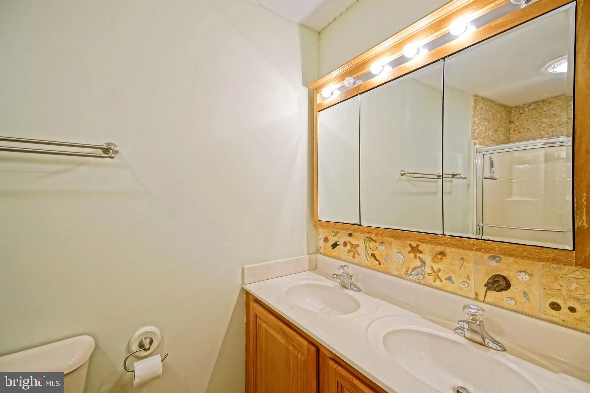 Bethany Beach, Delaware 19930, United States, 5 Bedrooms Bedrooms, ,4 BathroomsBathrooms,Residential,Active,14567