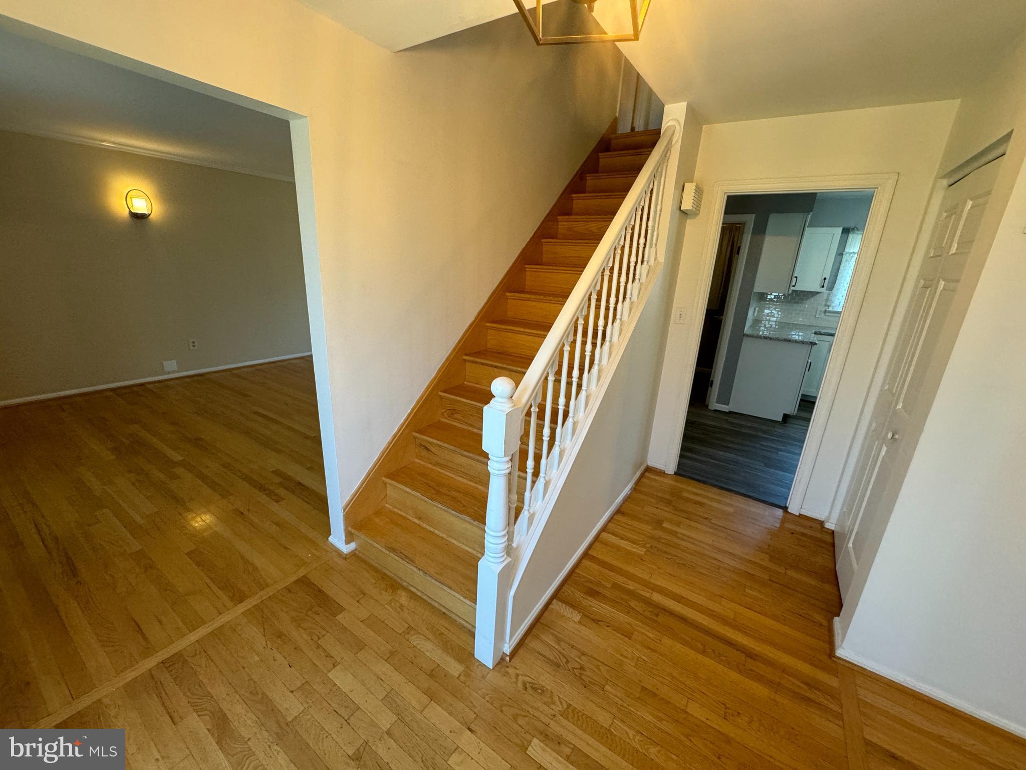 BRIARWOOD - Residential Lease