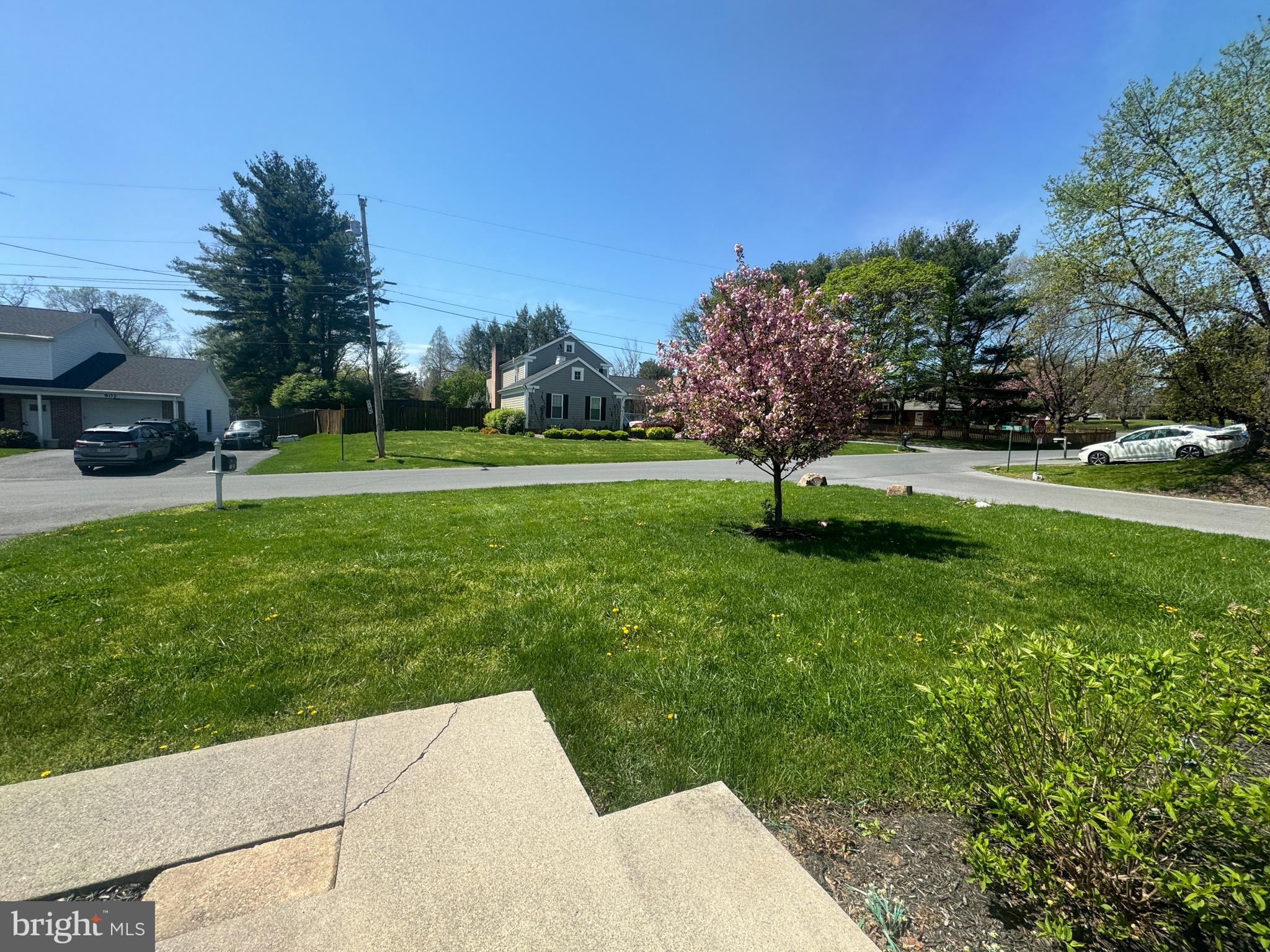 BRIARWOOD - Residential Lease