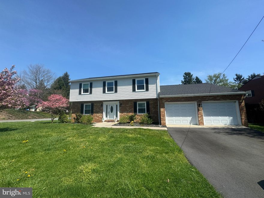 Beautful Home on Corner Lot in Martinsburg, WV. This home features 4 Bedrooms, Beautiful hardwood floors, renovated kitchen, brick patio to entertain, and an above ground pool. This home is a must see! Pets on a case by case basis, see terms. No Smoking.

Also currently listed for sale MLS#: WVBE2039598