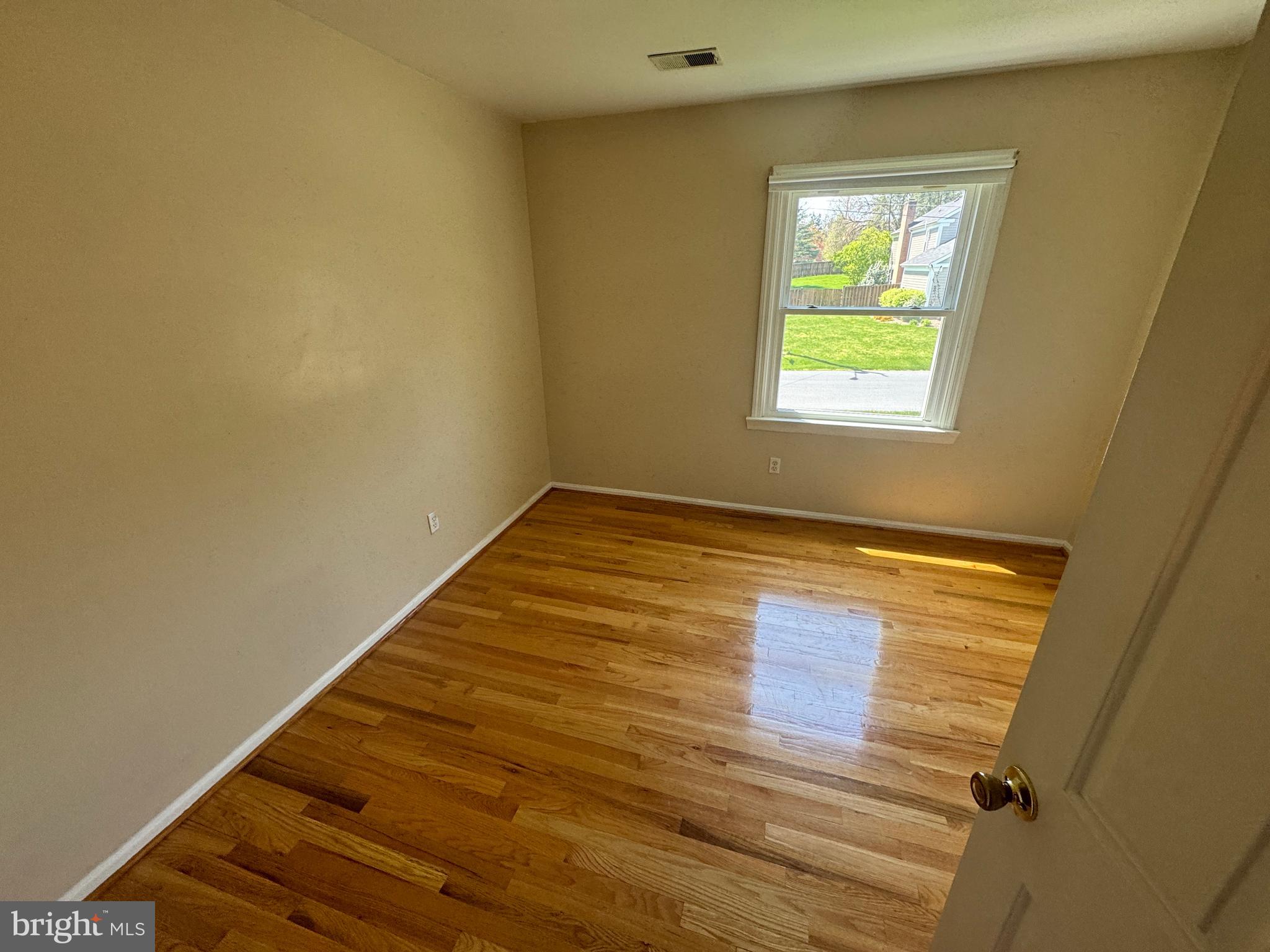 BRIARWOOD - Residential Lease