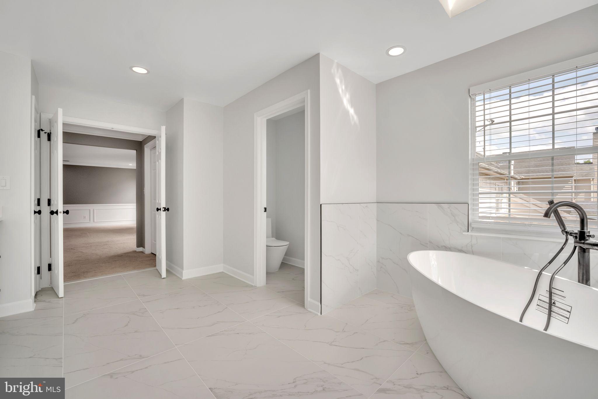 BELMONT COUNTRY CLUB - Residential Lease