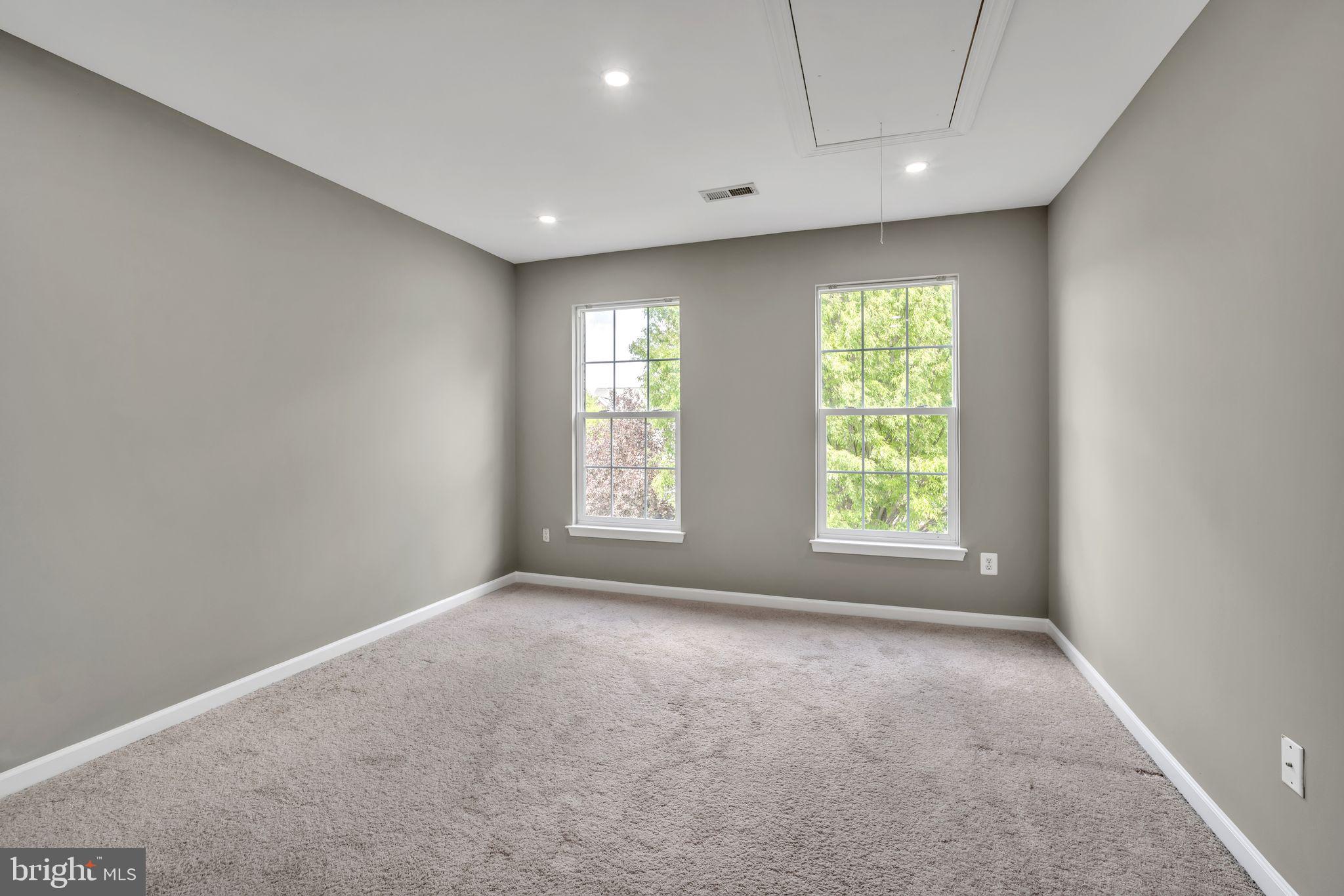 BELMONT COUNTRY CLUB - Residential Lease