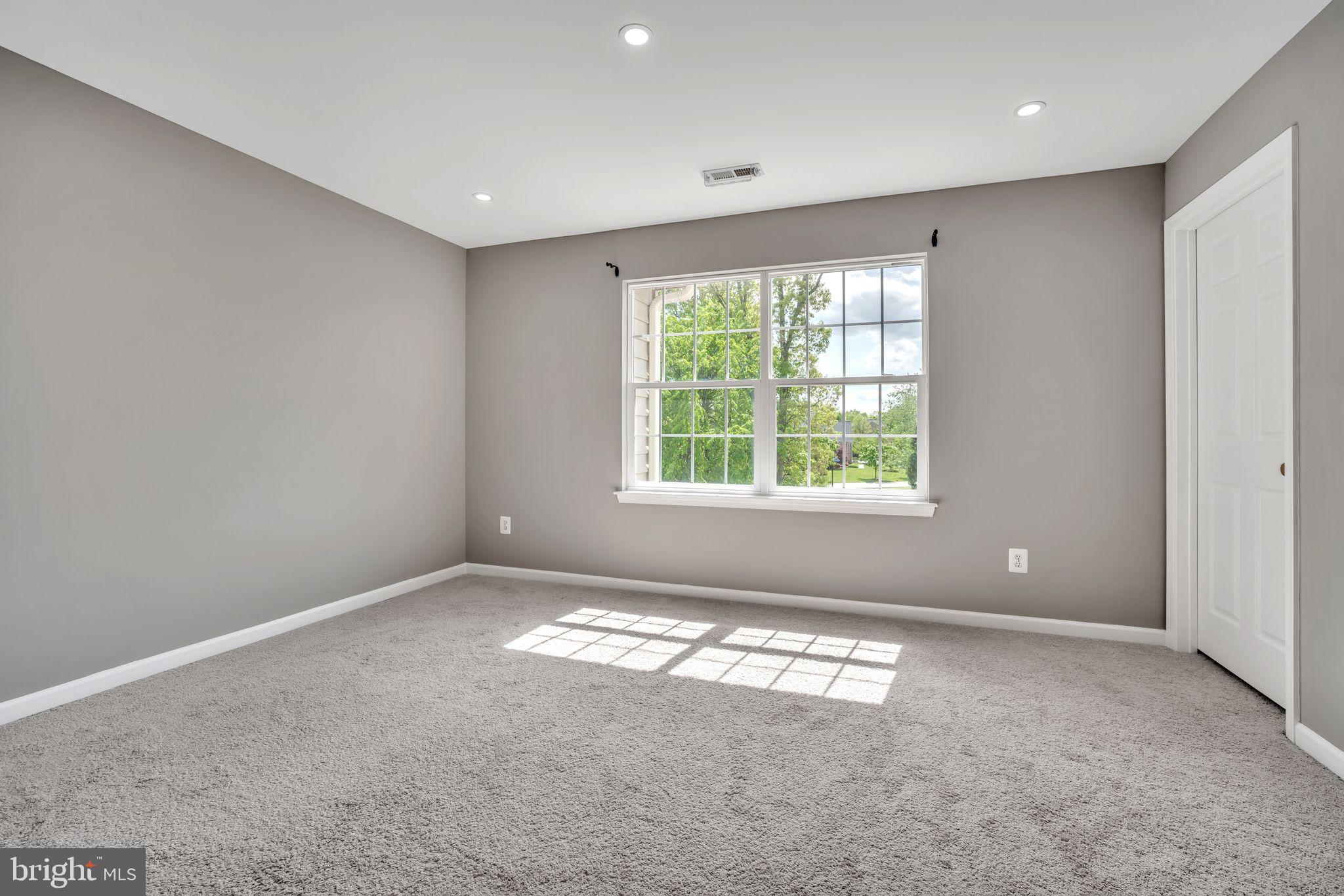 BELMONT COUNTRY CLUB - Residential Lease