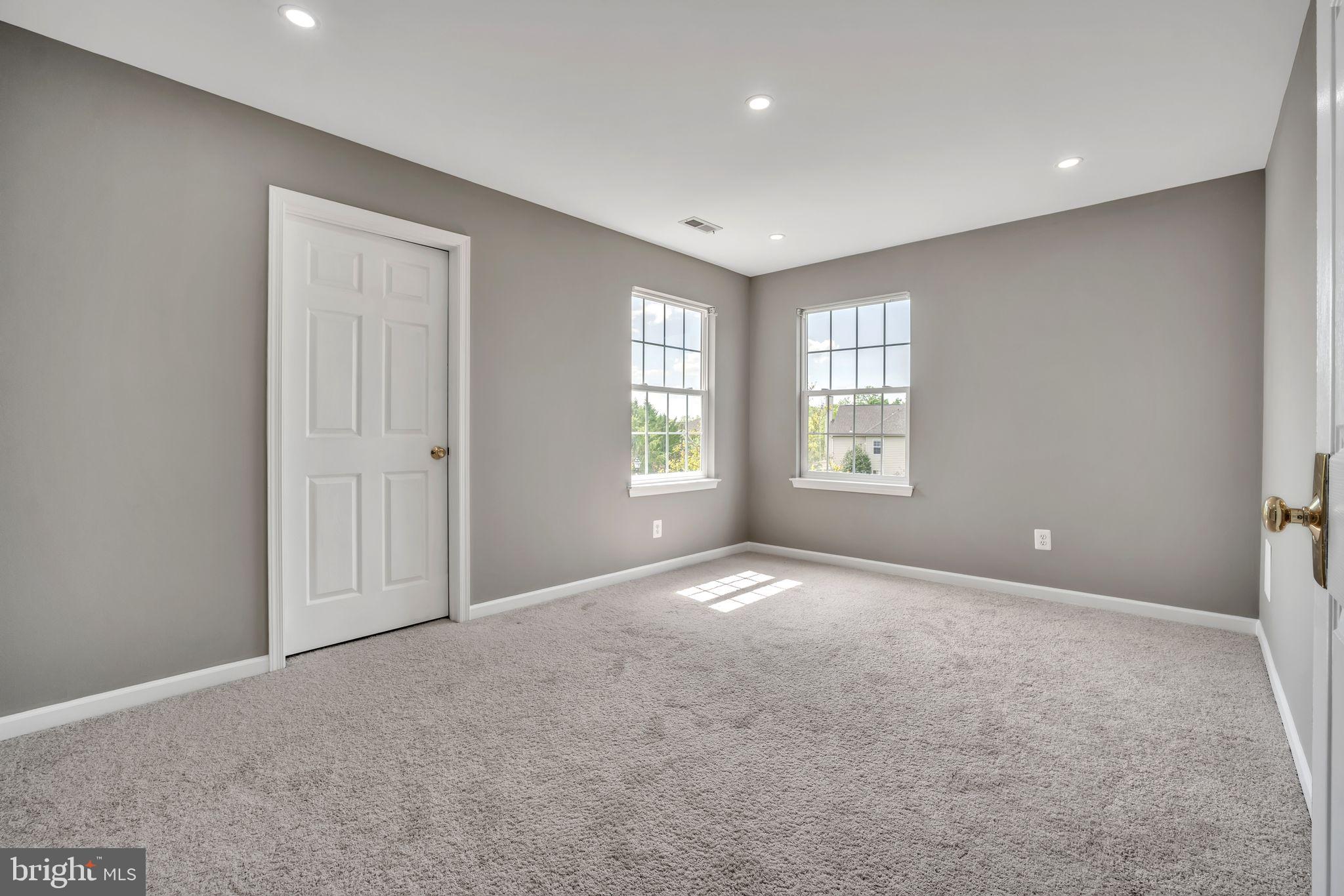 BELMONT COUNTRY CLUB - Residential Lease