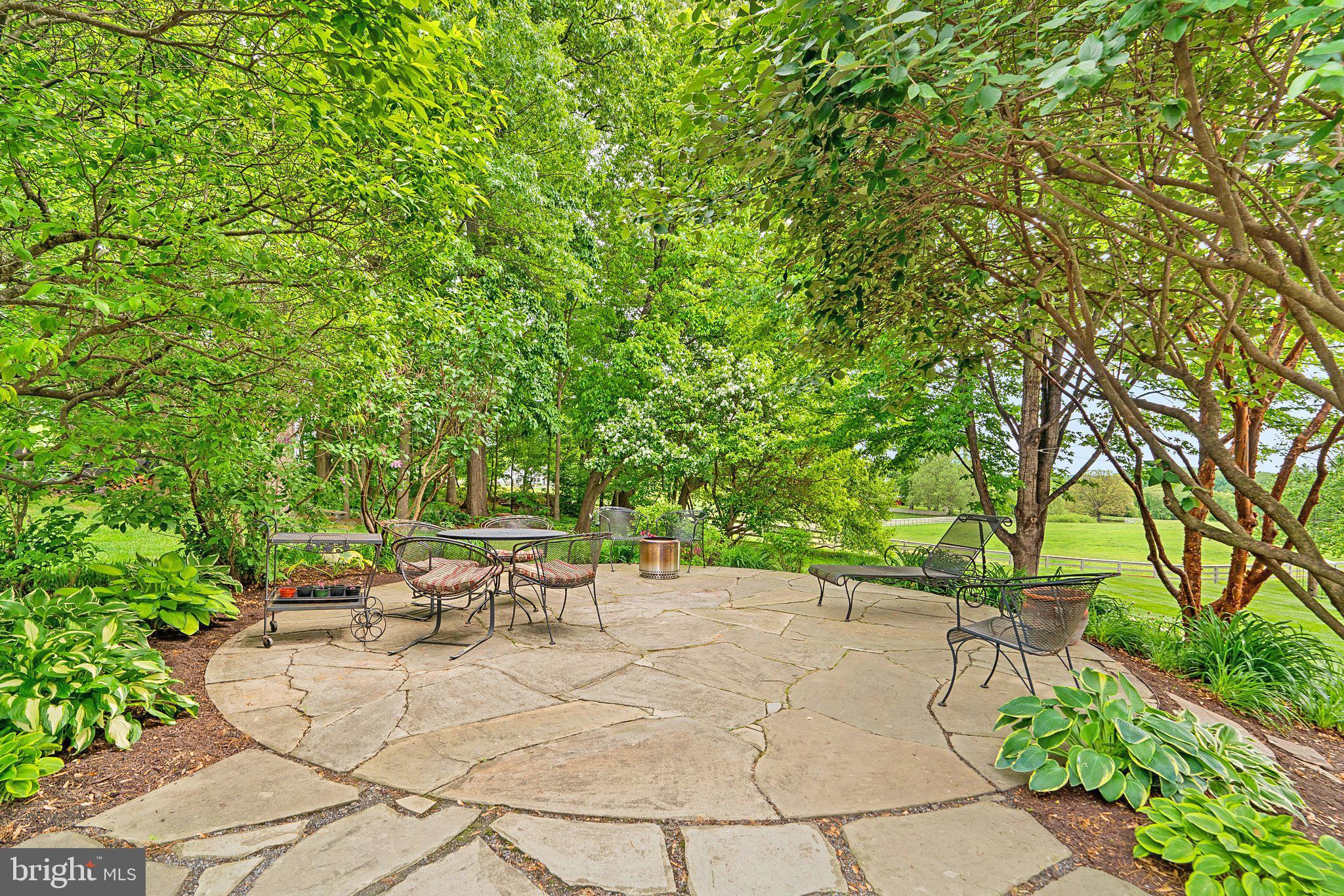 PATERNAL GIFT FARM - Residential