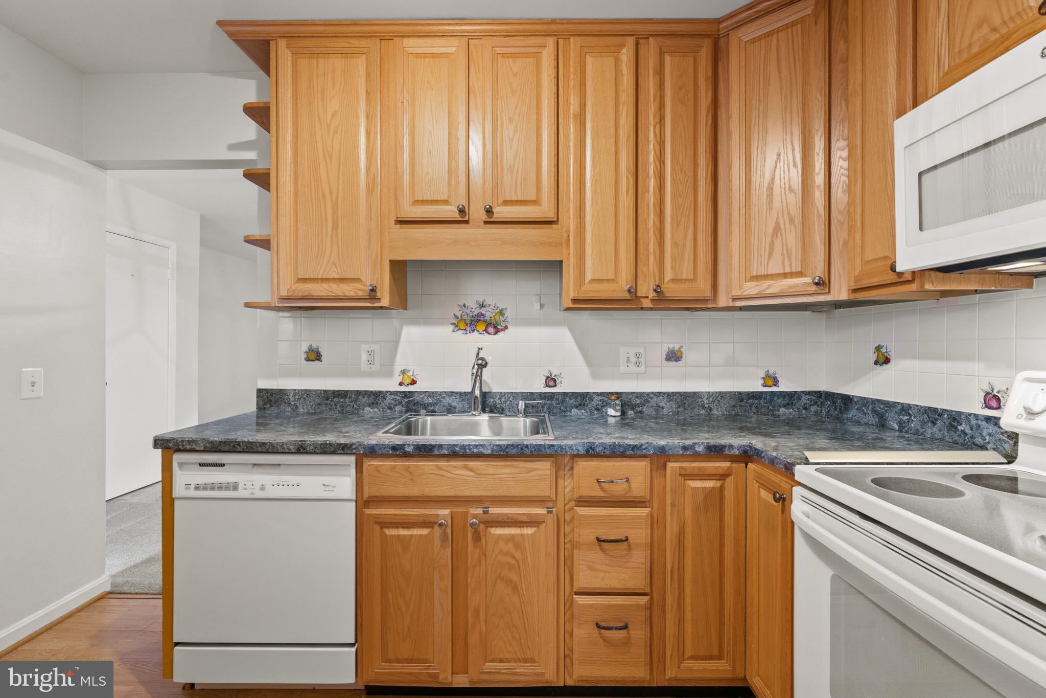 MOSBYS LANDING - Residential