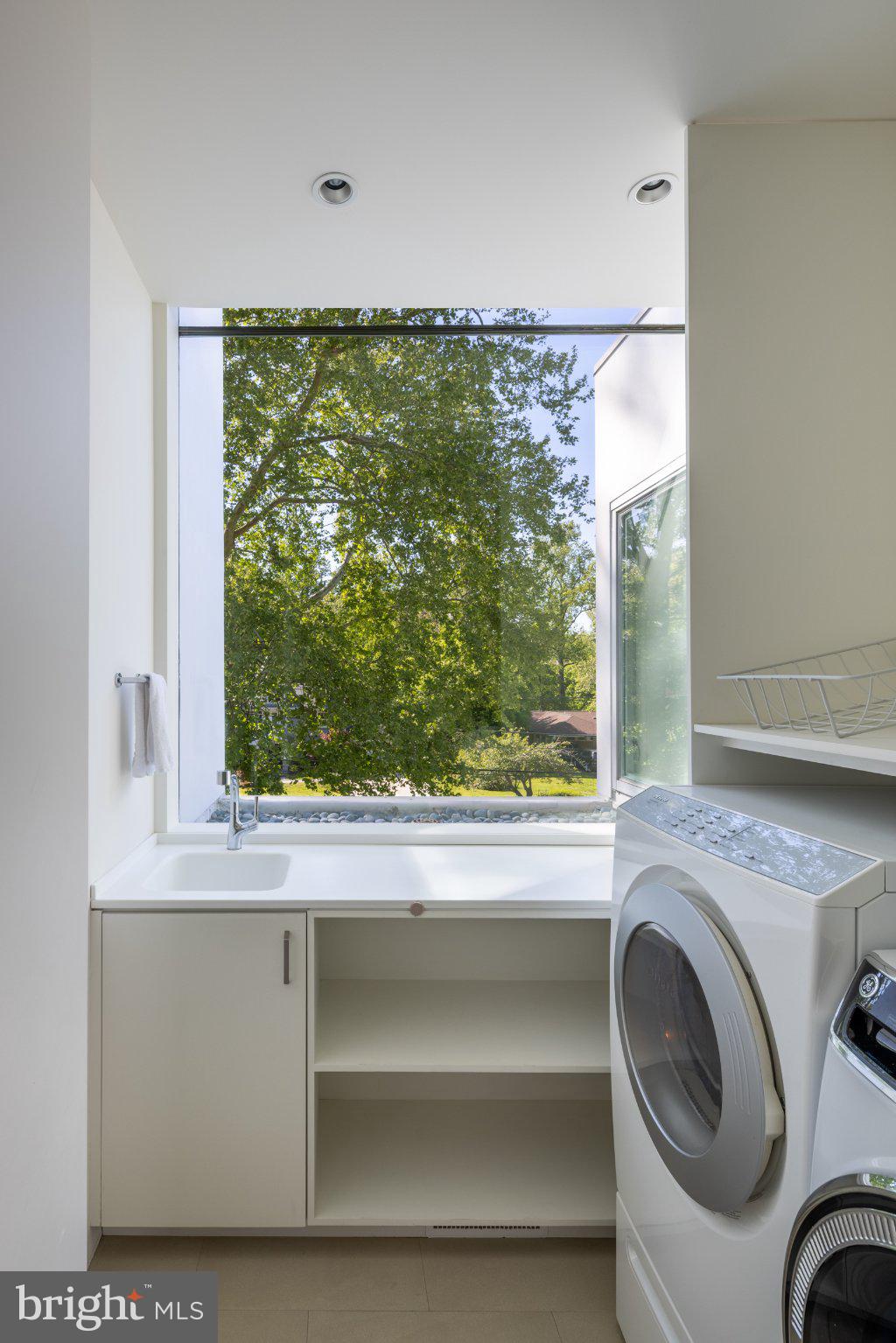 BANNOCKBURN ESTATES - Residential
