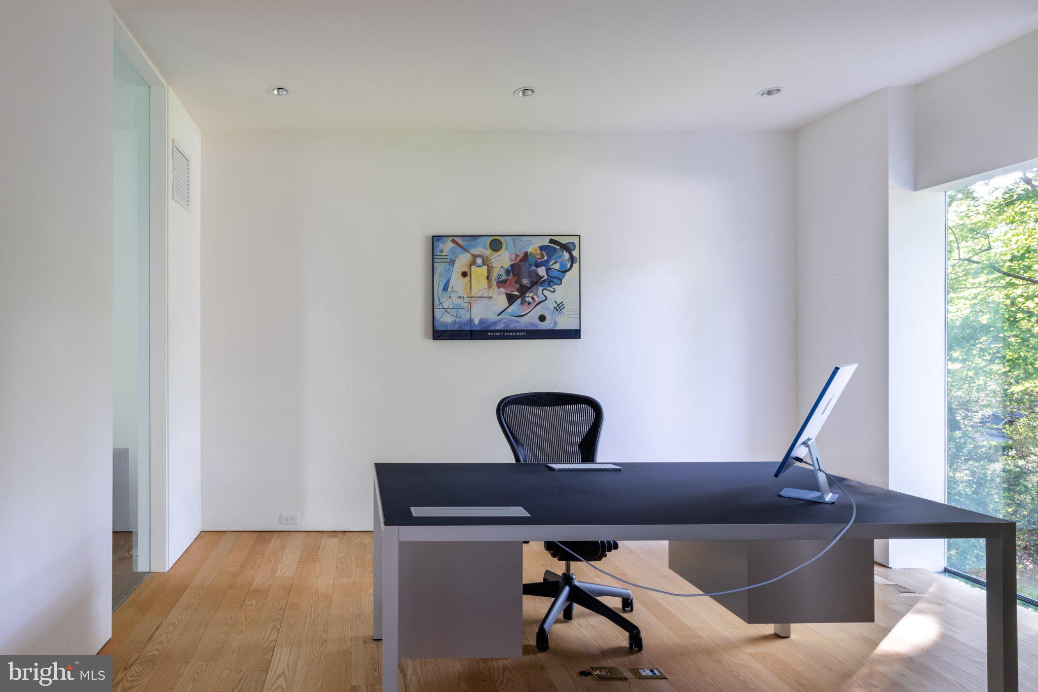 BANNOCKBURN ESTATES - Residential