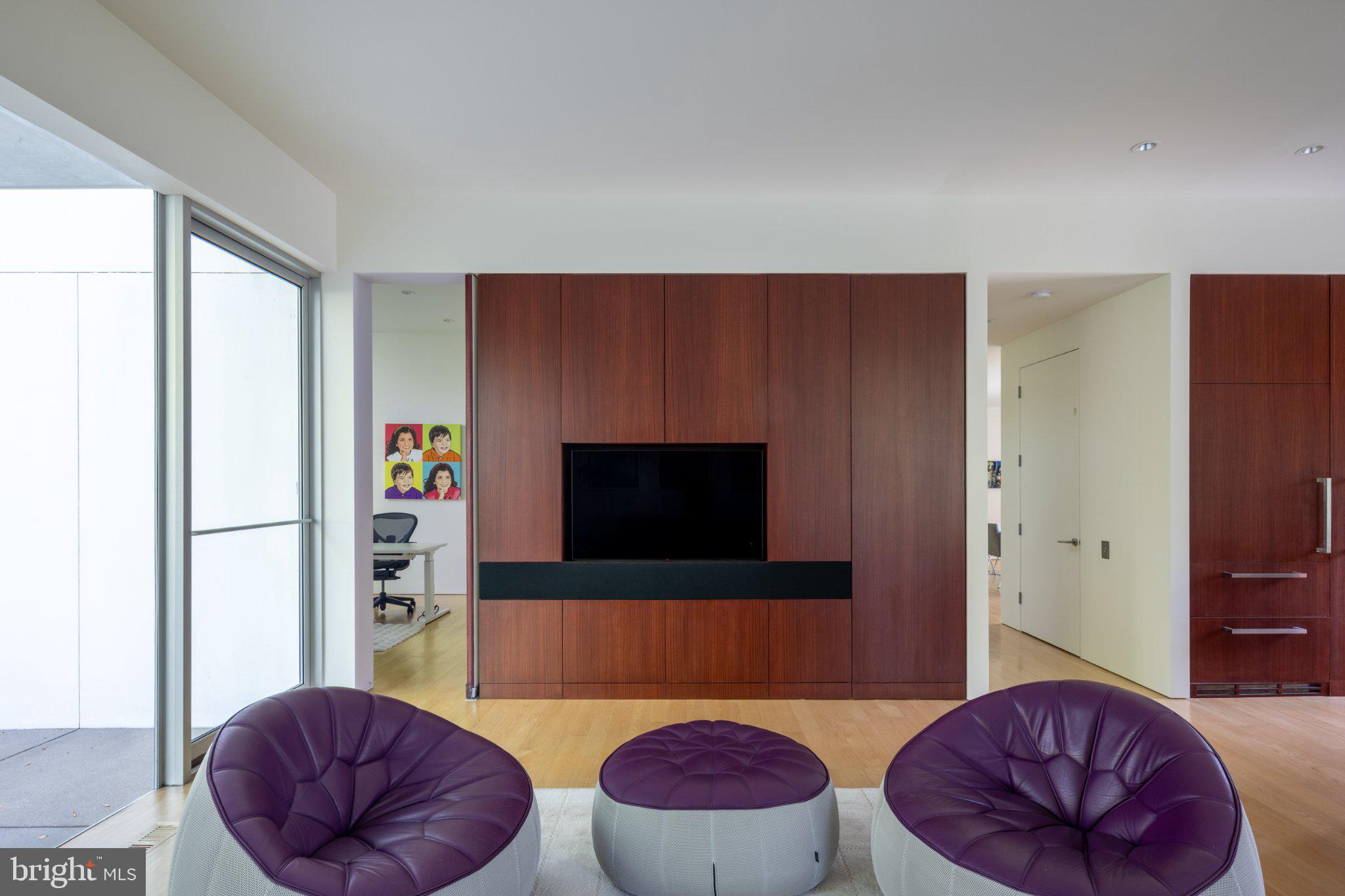 BANNOCKBURN ESTATES - Residential