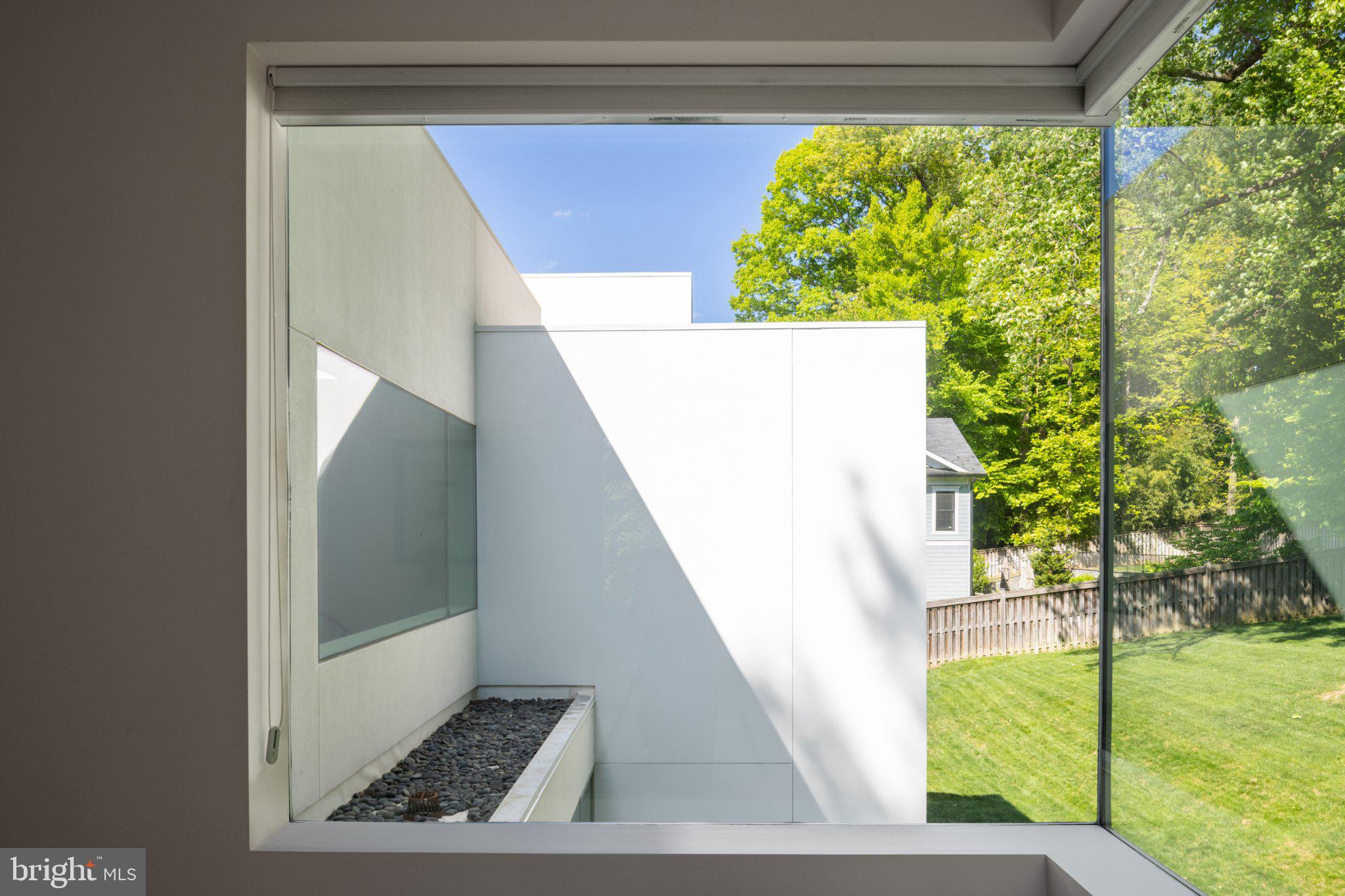 BANNOCKBURN ESTATES - Residential