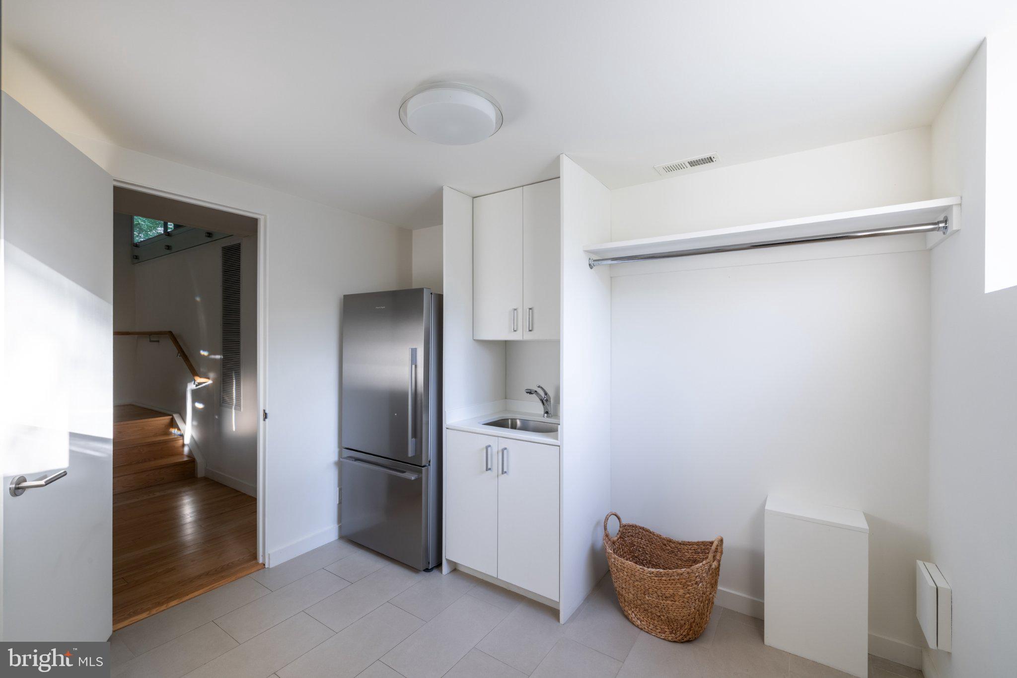 BANNOCKBURN ESTATES - Residential