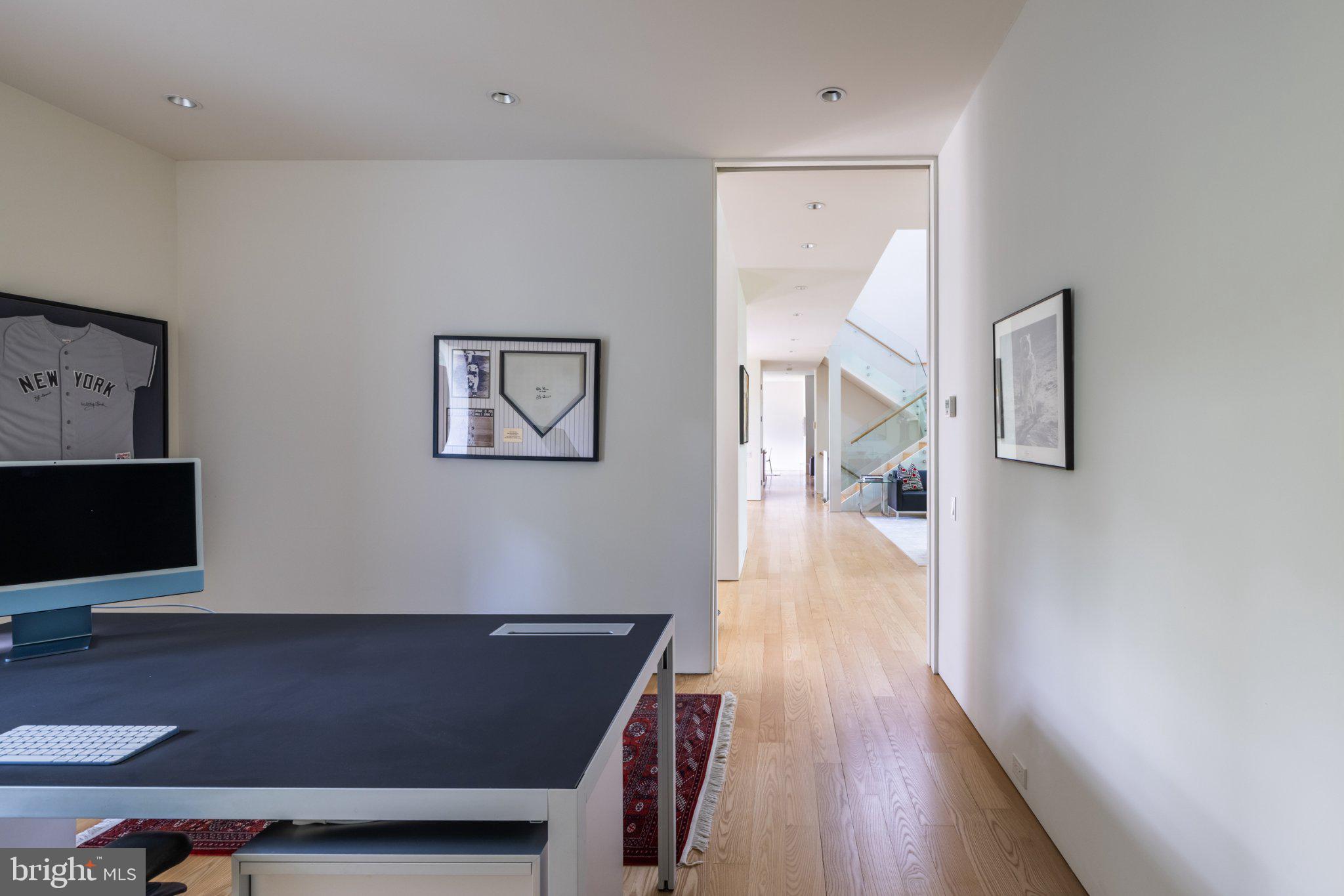 BANNOCKBURN ESTATES - Residential