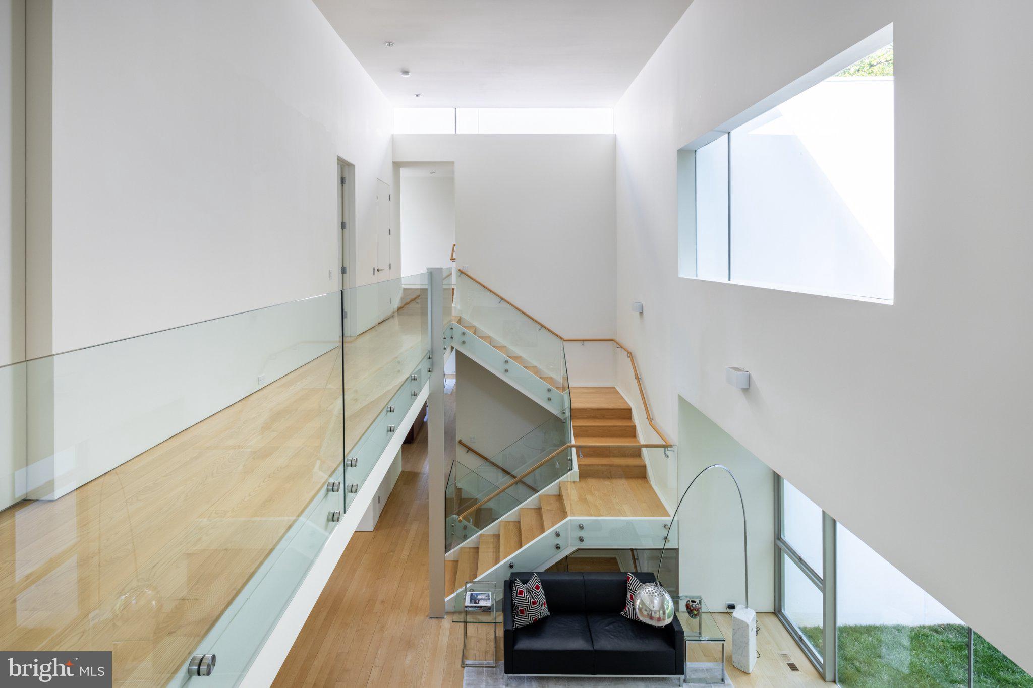 BANNOCKBURN ESTATES - Residential