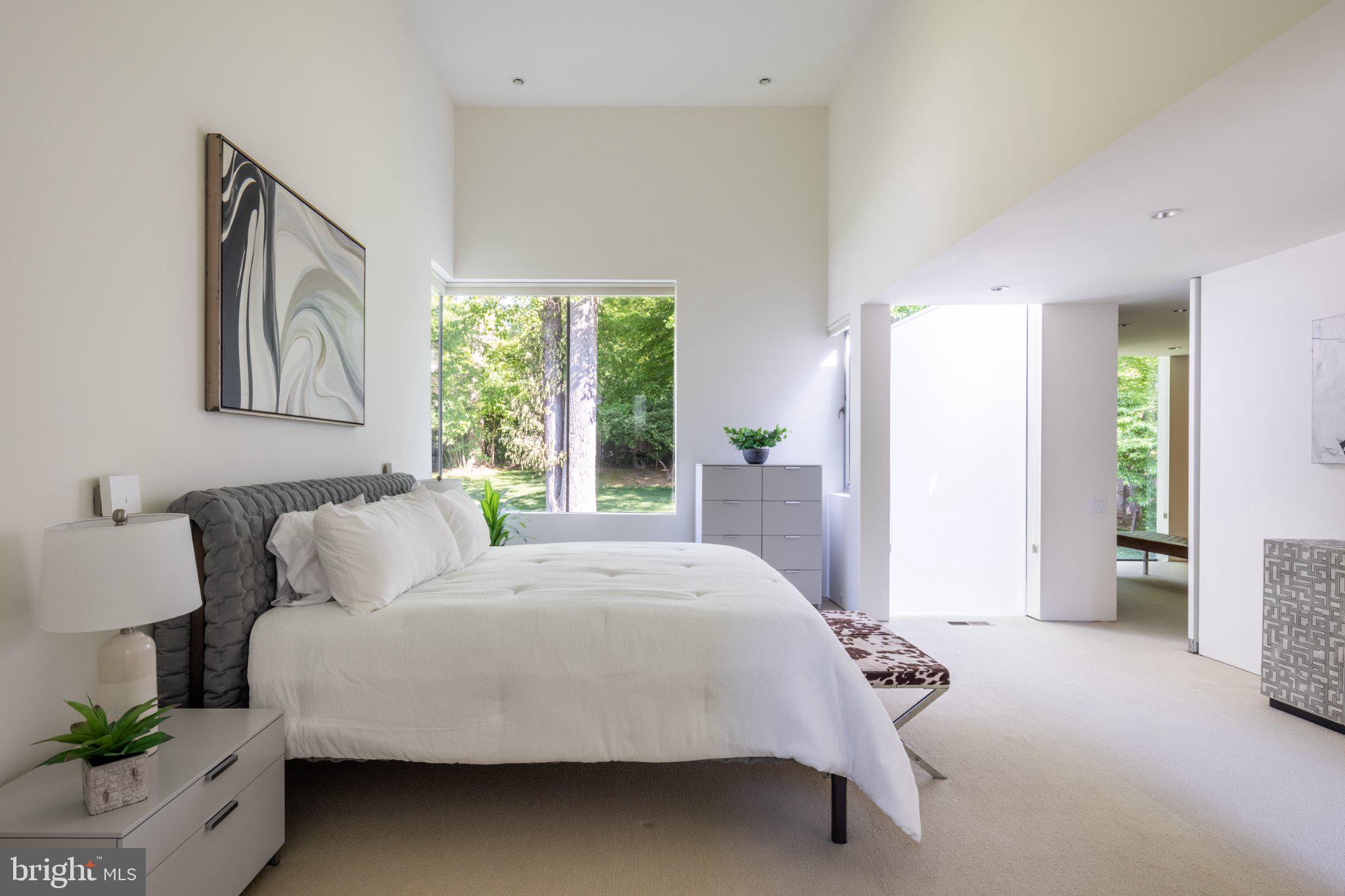BANNOCKBURN ESTATES - Residential