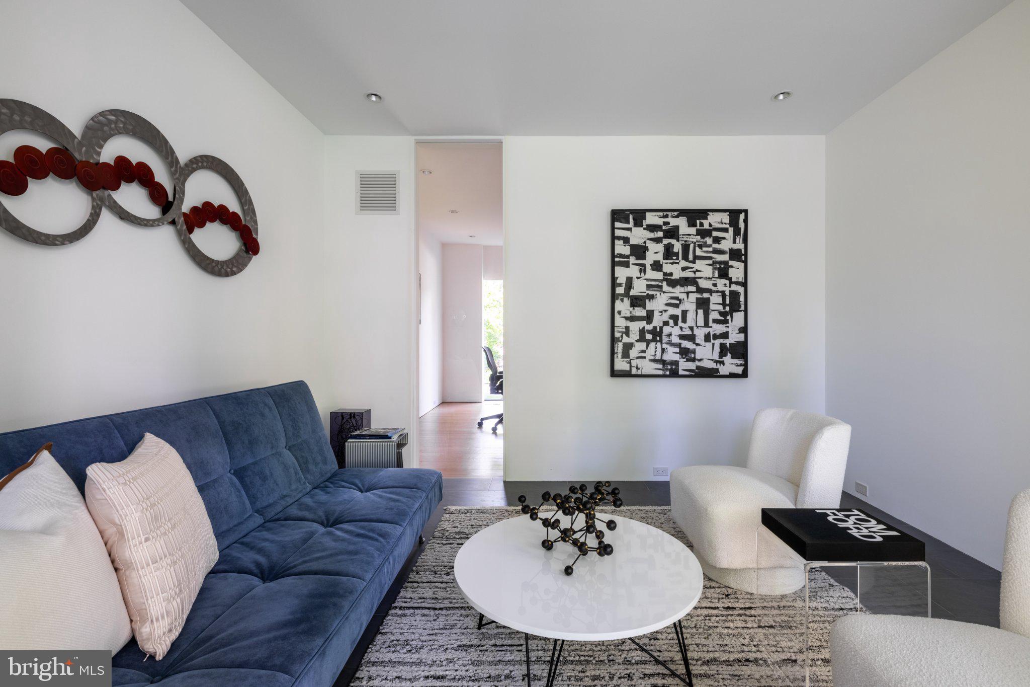 BANNOCKBURN ESTATES - Residential