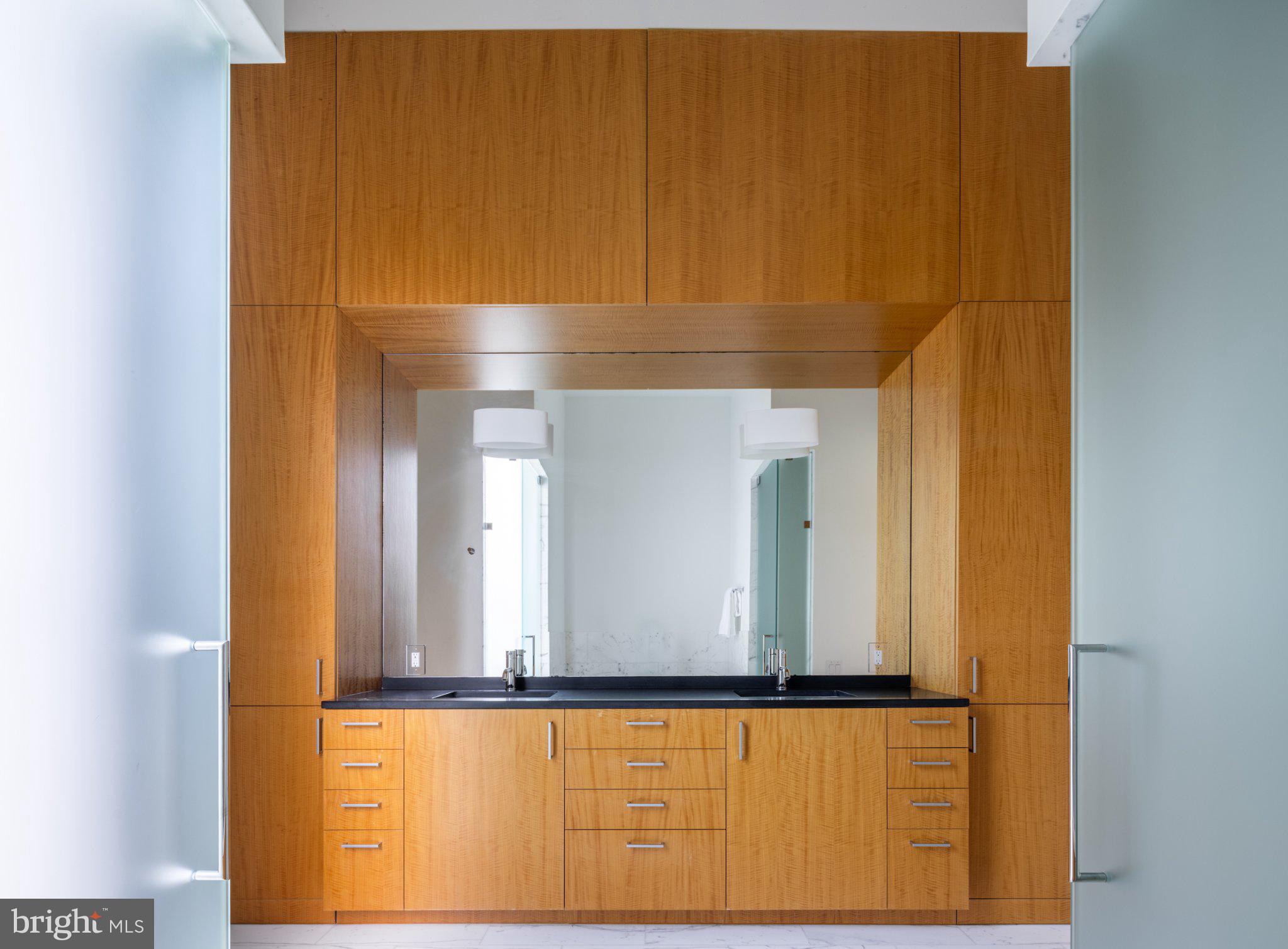 BANNOCKBURN ESTATES - Residential