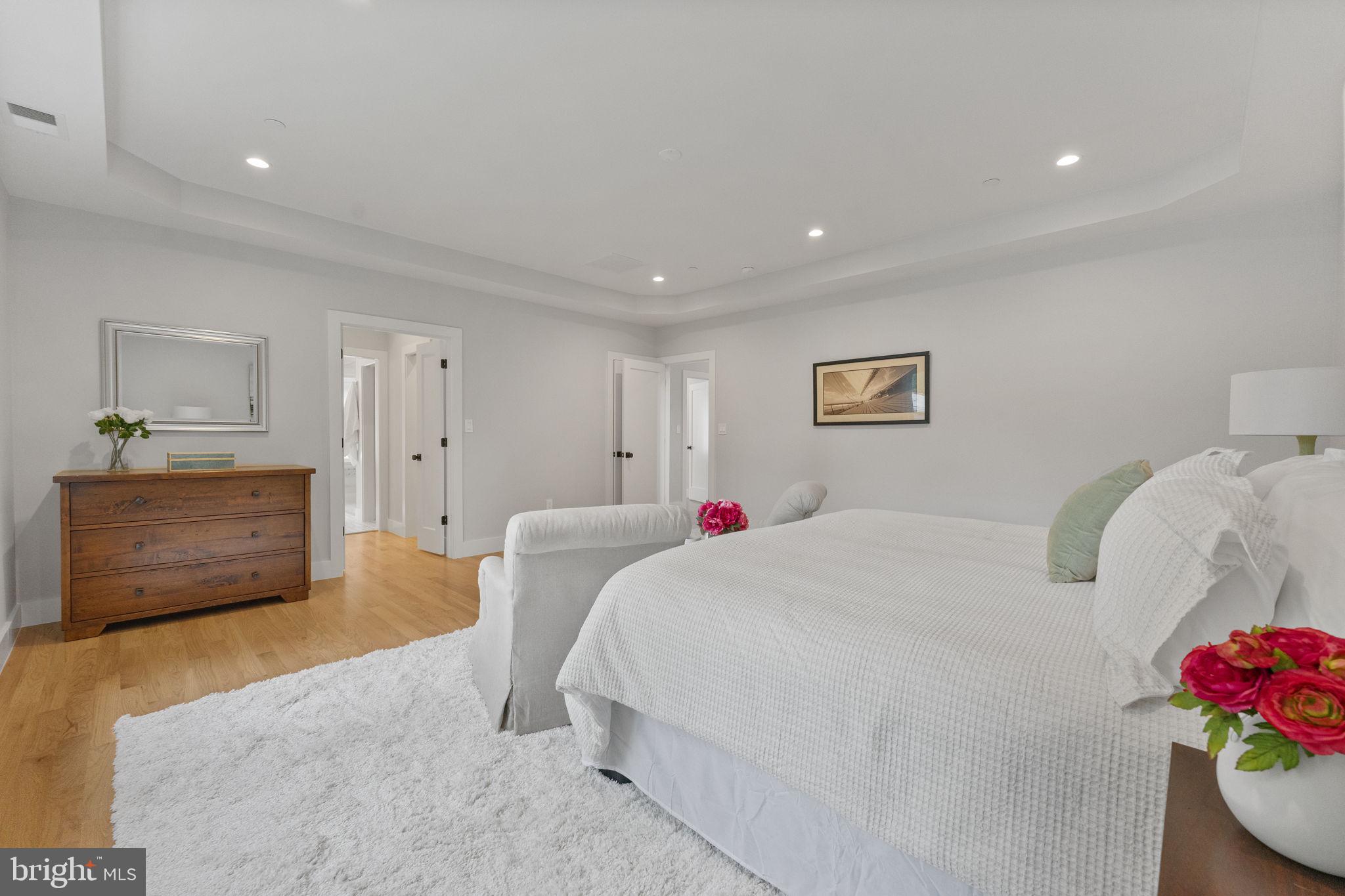 OAKLAND TERRACE - Residential