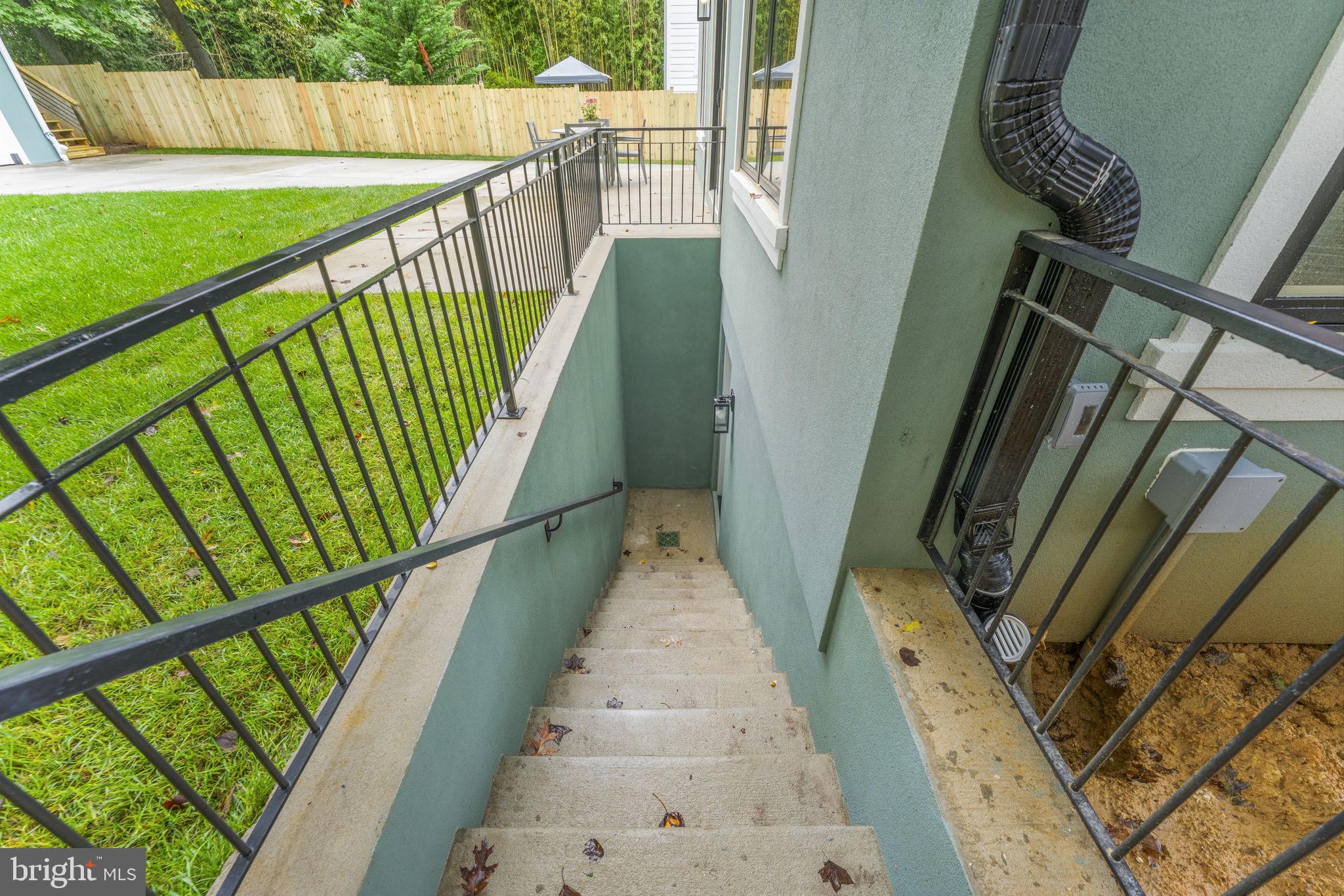 OAKLAND TERRACE - Residential