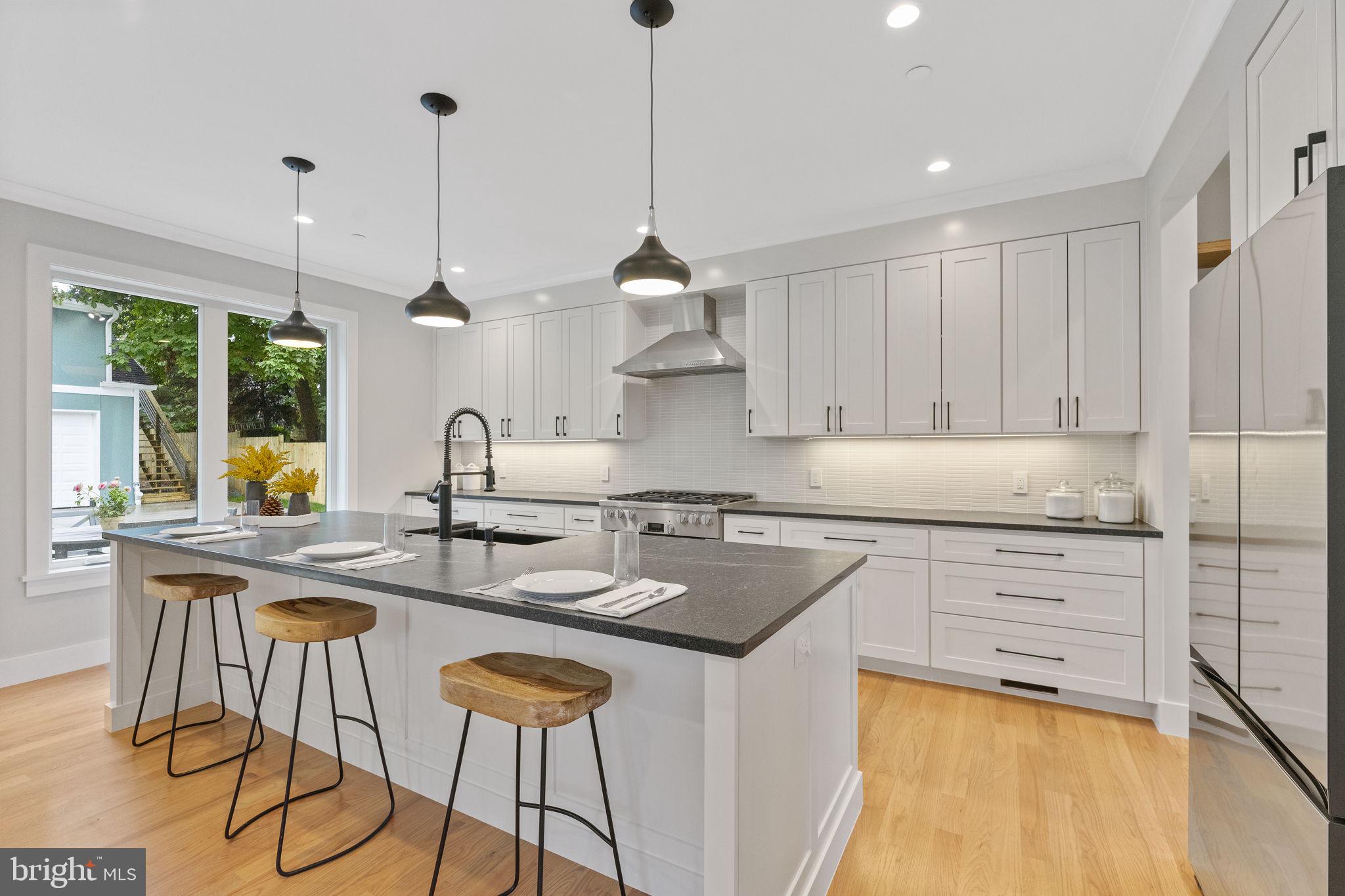 OAKLAND TERRACE - Residential