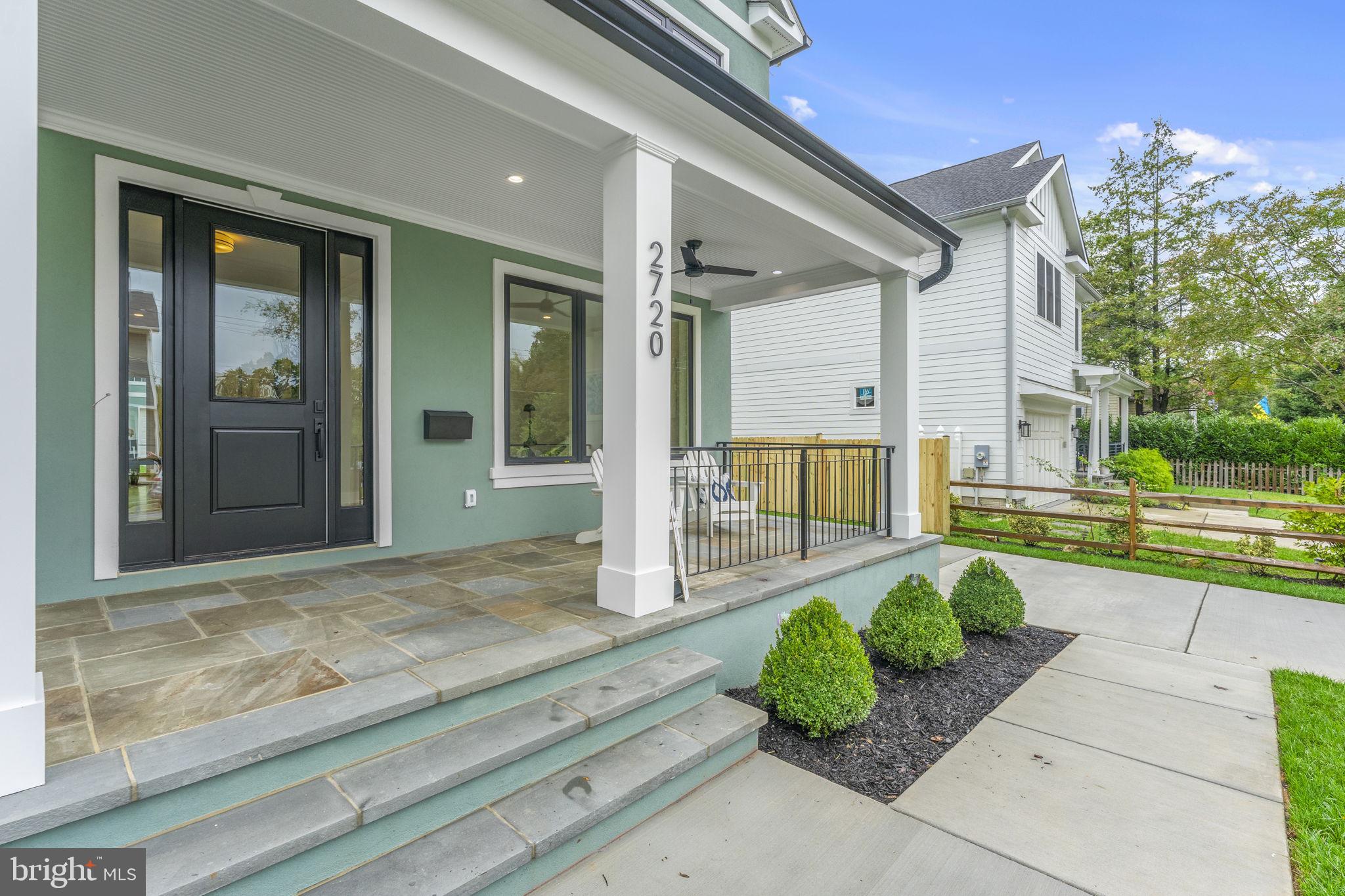 OAKLAND TERRACE - Residential