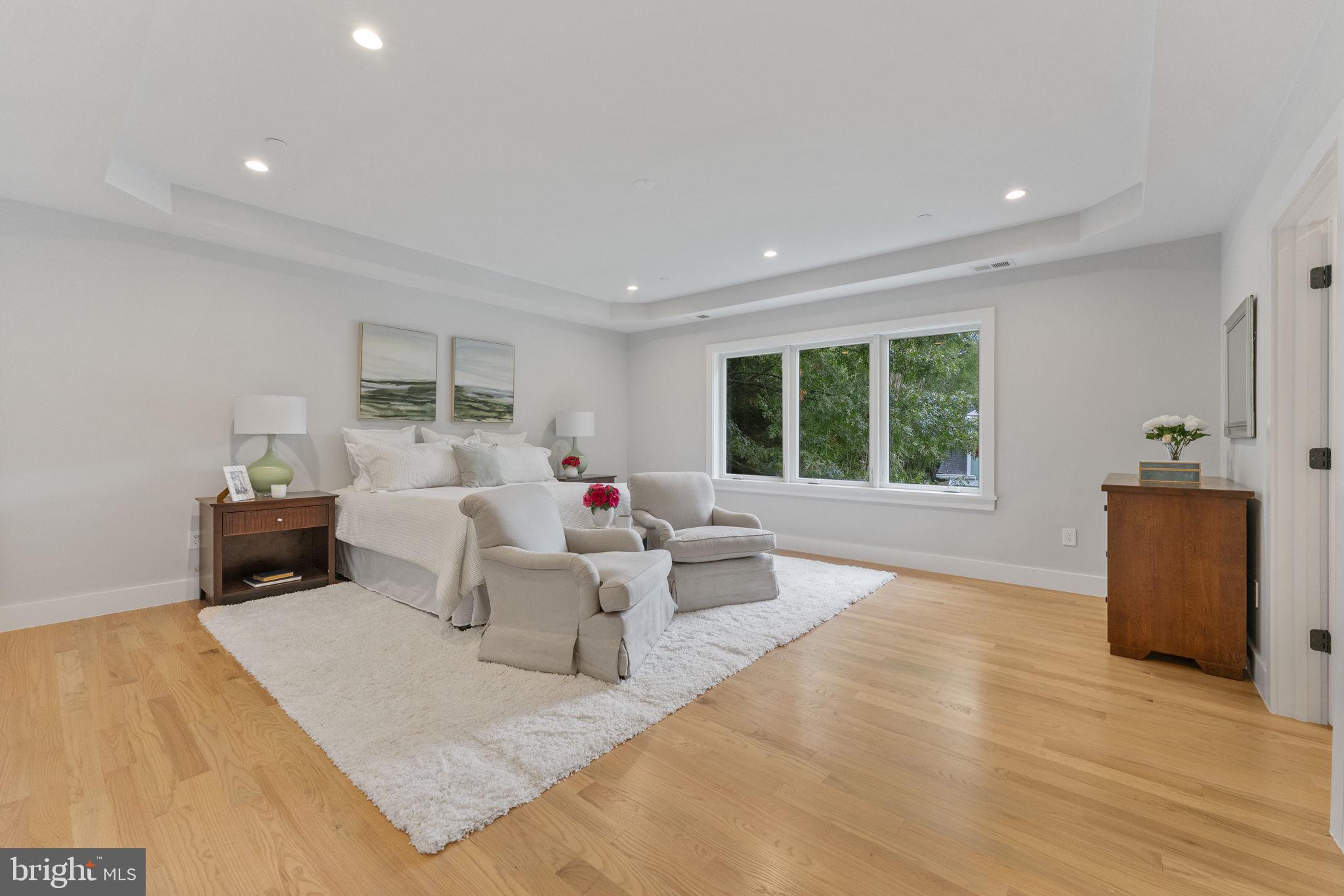 OAKLAND TERRACE - Residential