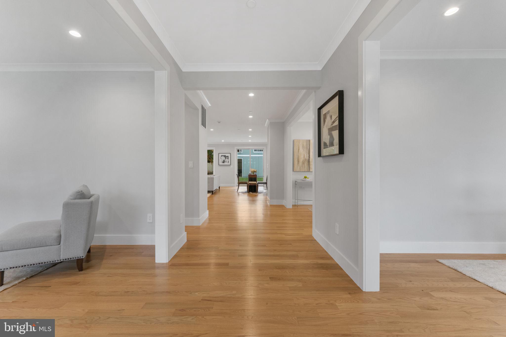 OAKLAND TERRACE - Residential