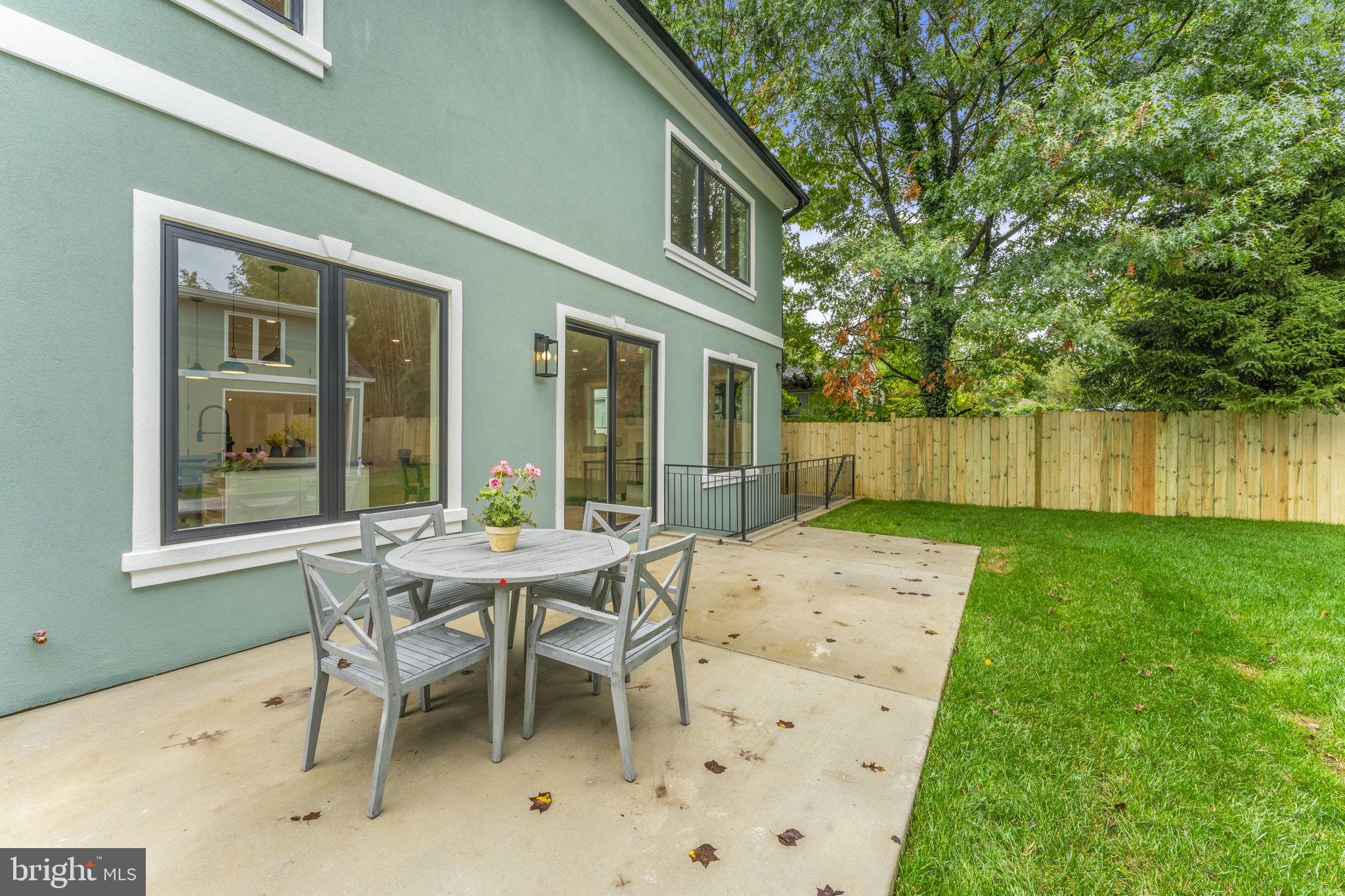 OAKLAND TERRACE - Residential