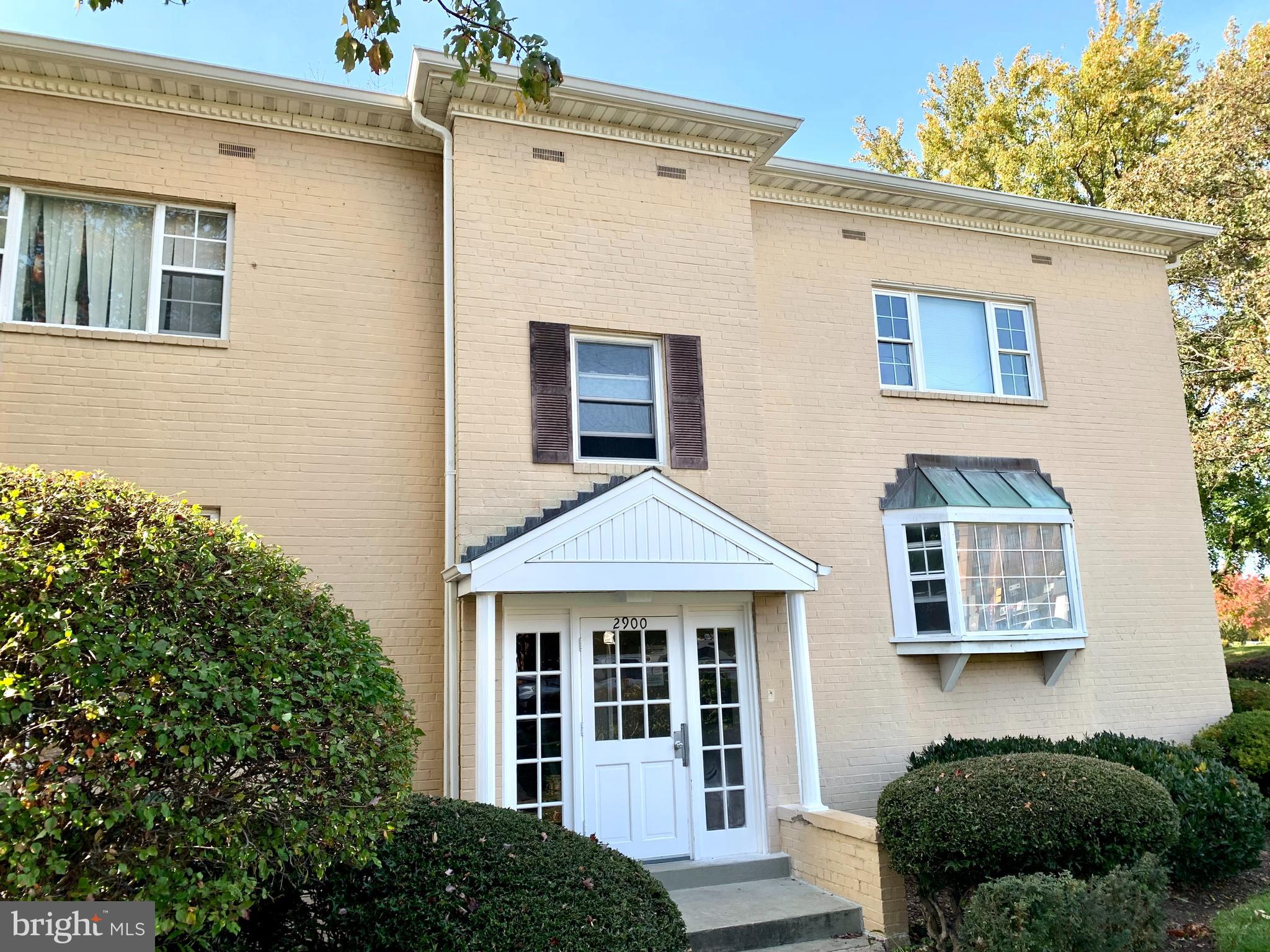 VILLAGE AT FALLS CHURCH - Residential Lease
