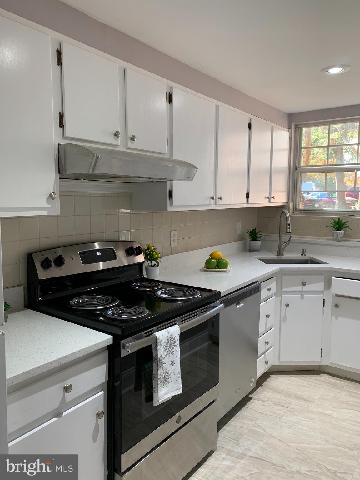 VILLAGE AT FALLS CHURCH - Residential Lease
