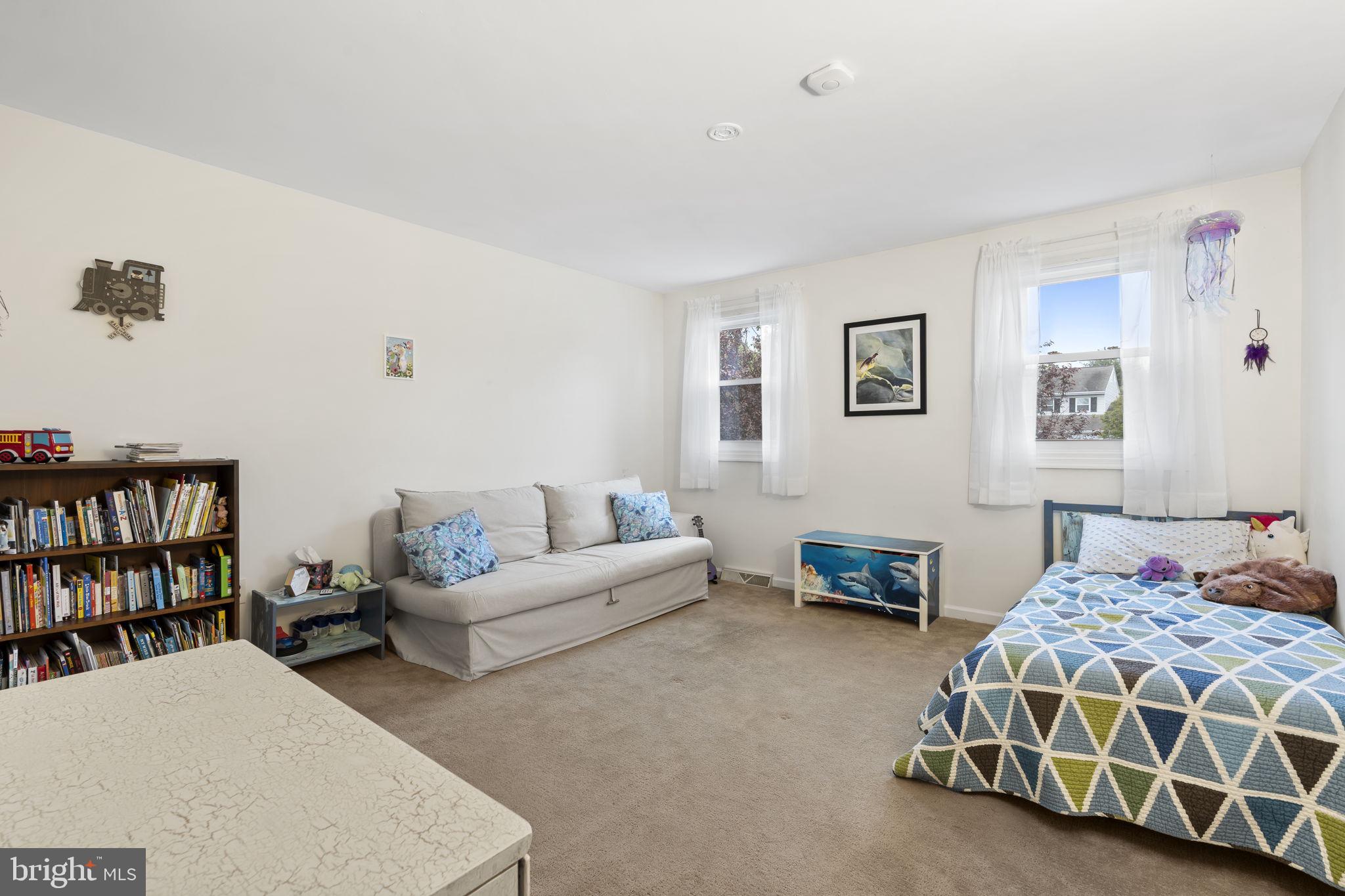 MOUNTAIN VIEW - Residential
