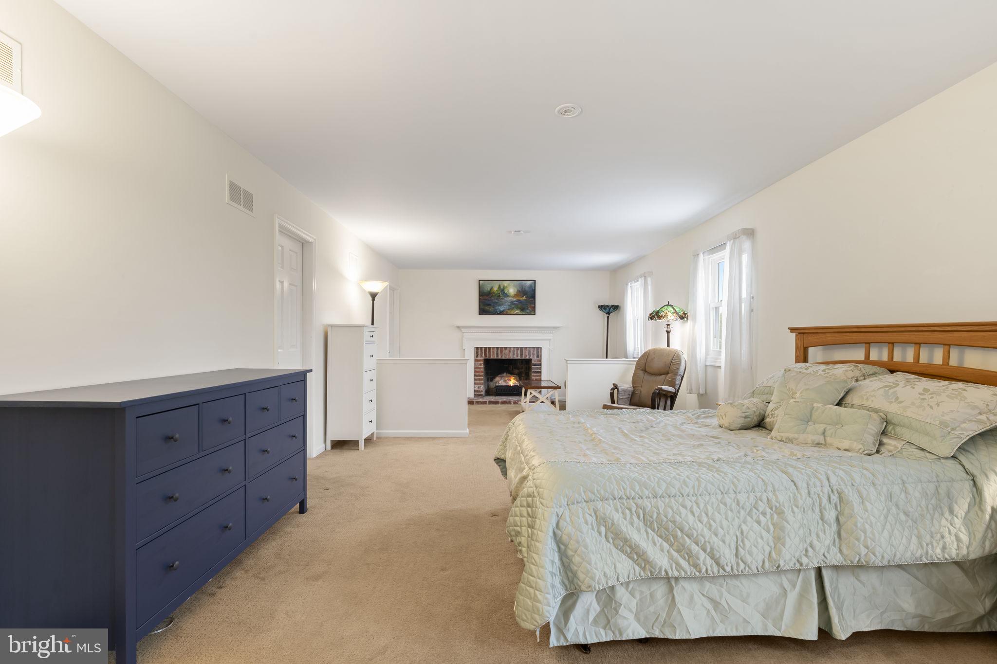 MOUNTAIN VIEW - Residential
