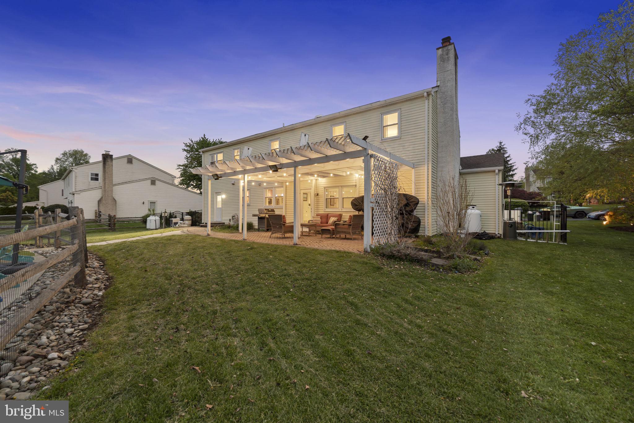 2034 BUCKINGHAM DRIVE