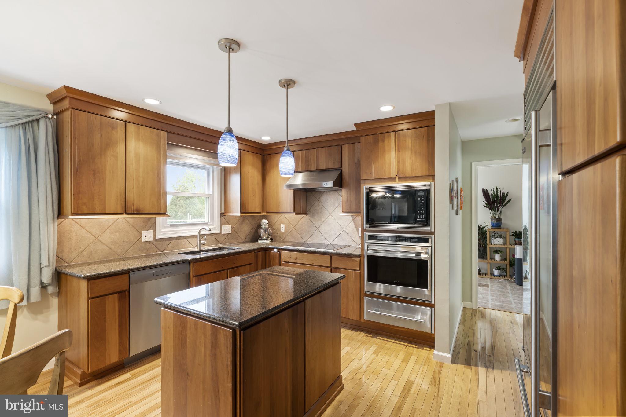MOUNTAIN VIEW - Residential