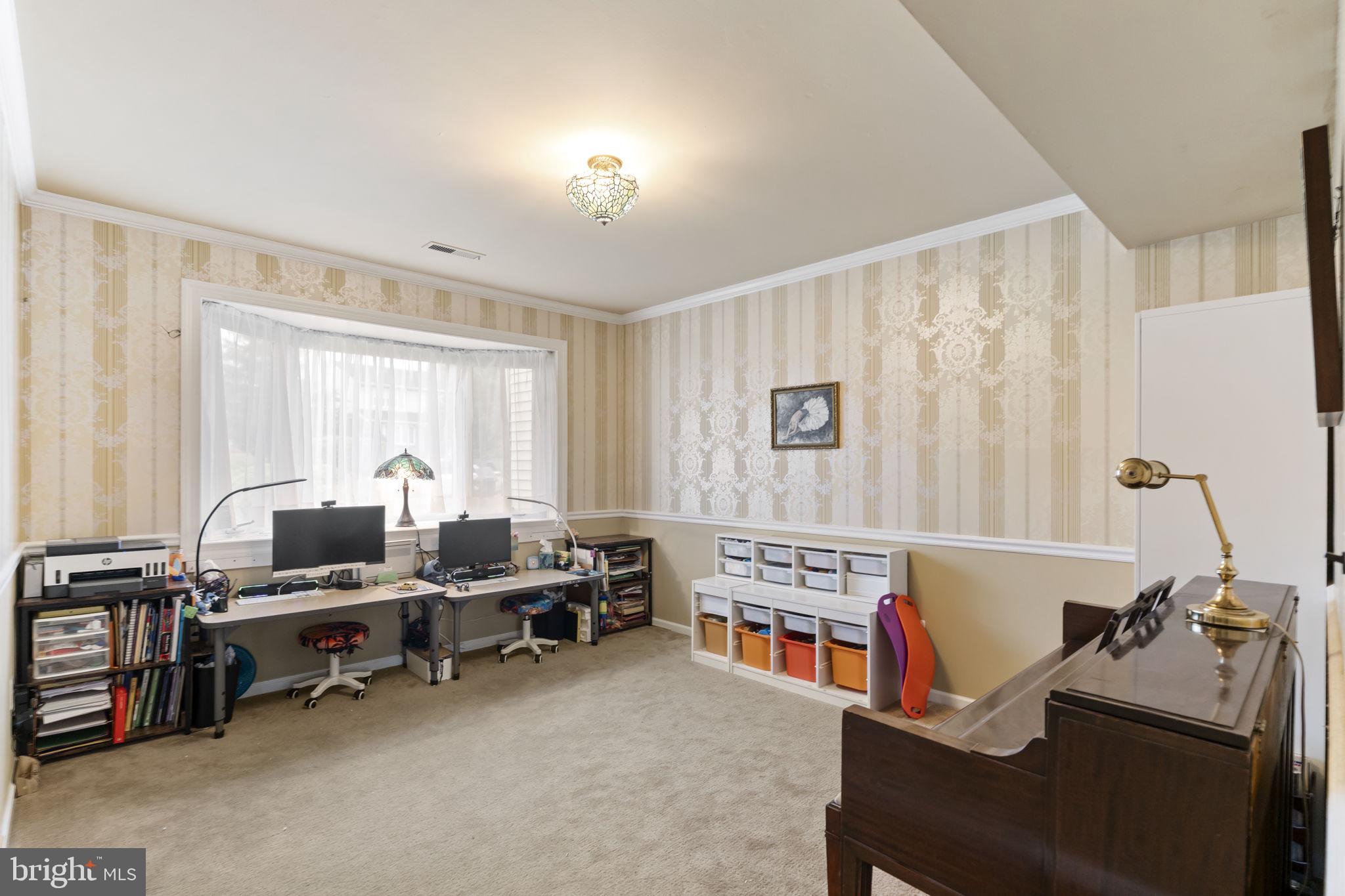 MOUNTAIN VIEW - Residential