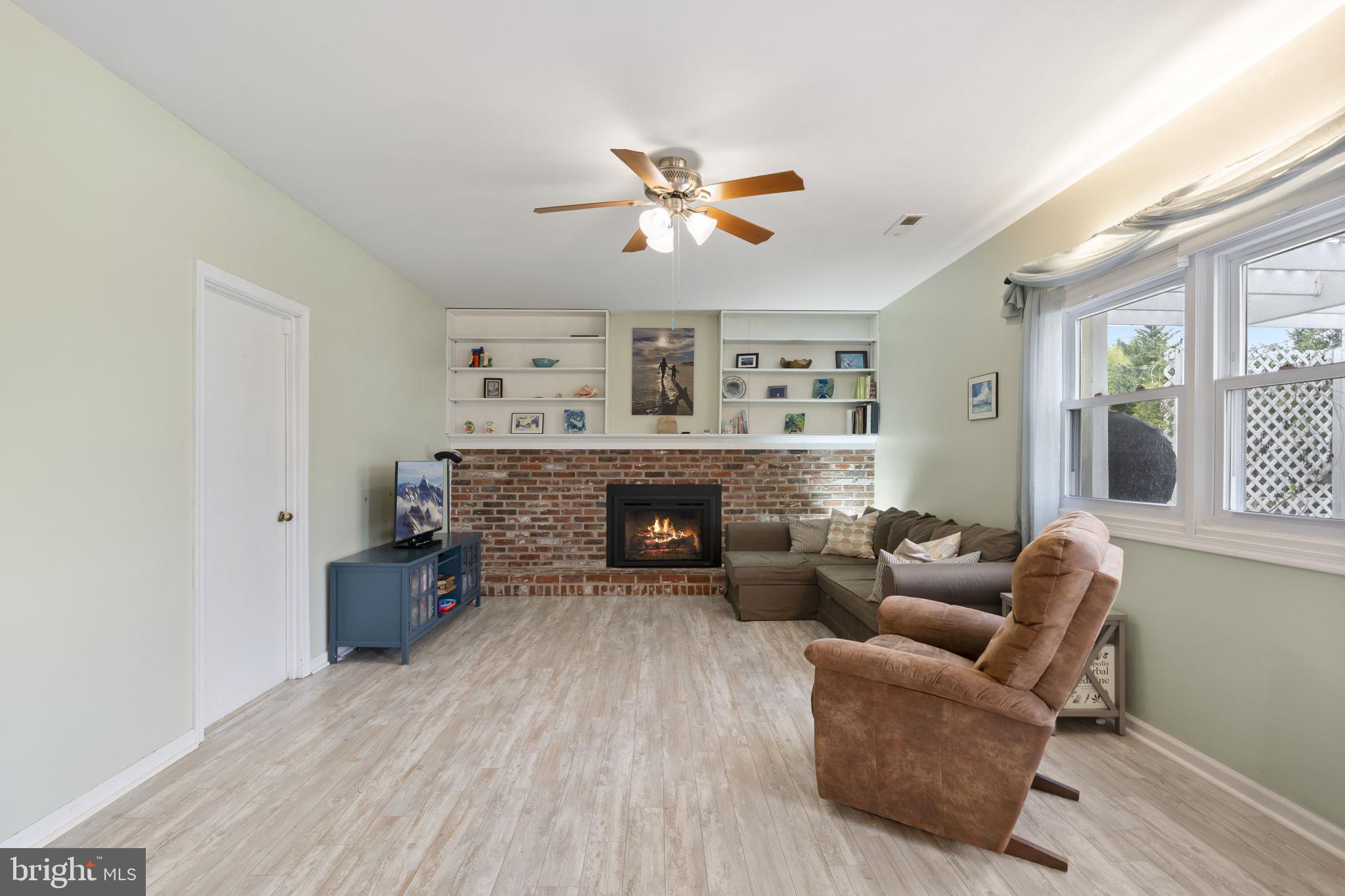 MOUNTAIN VIEW - Residential