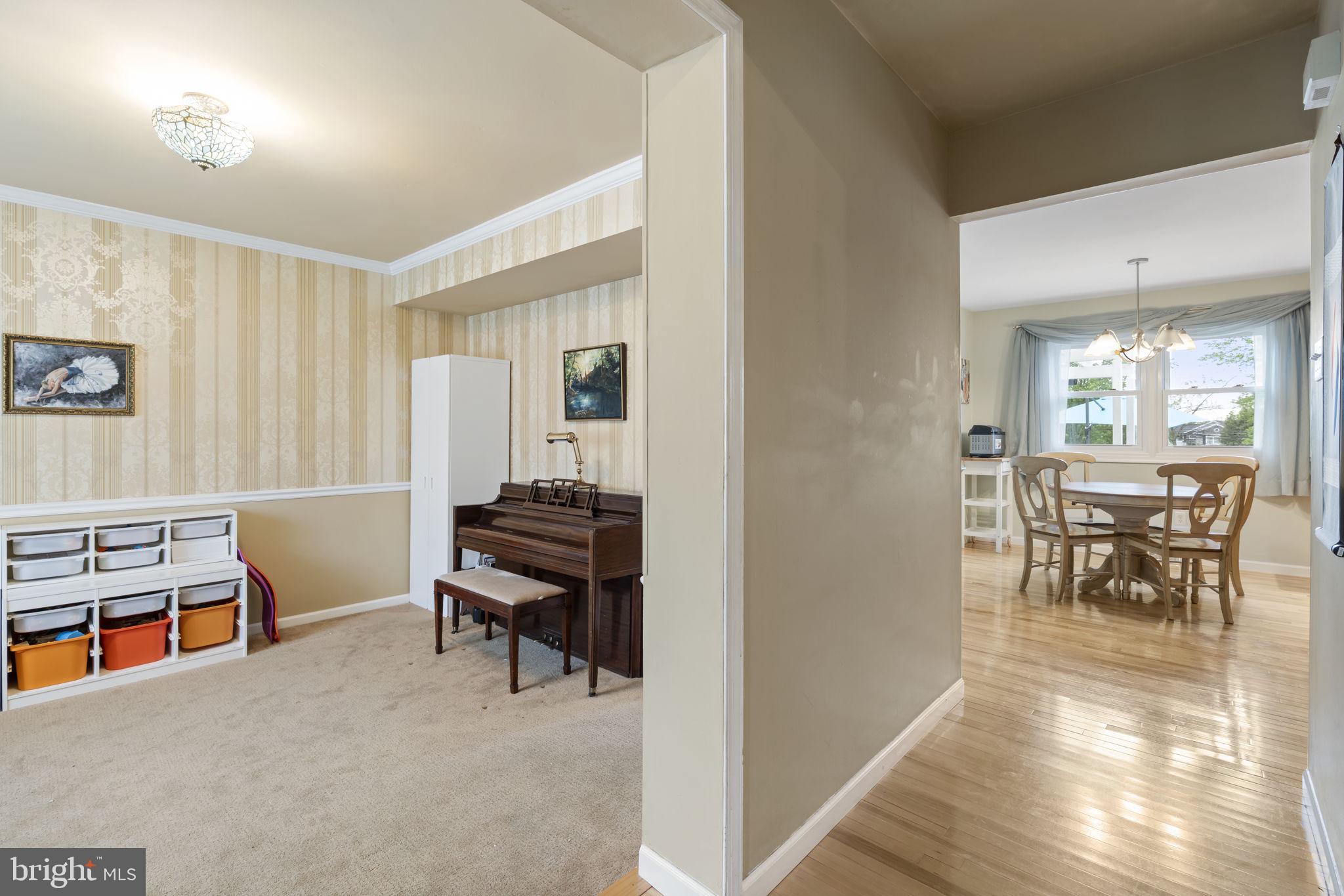 MOUNTAIN VIEW - Residential