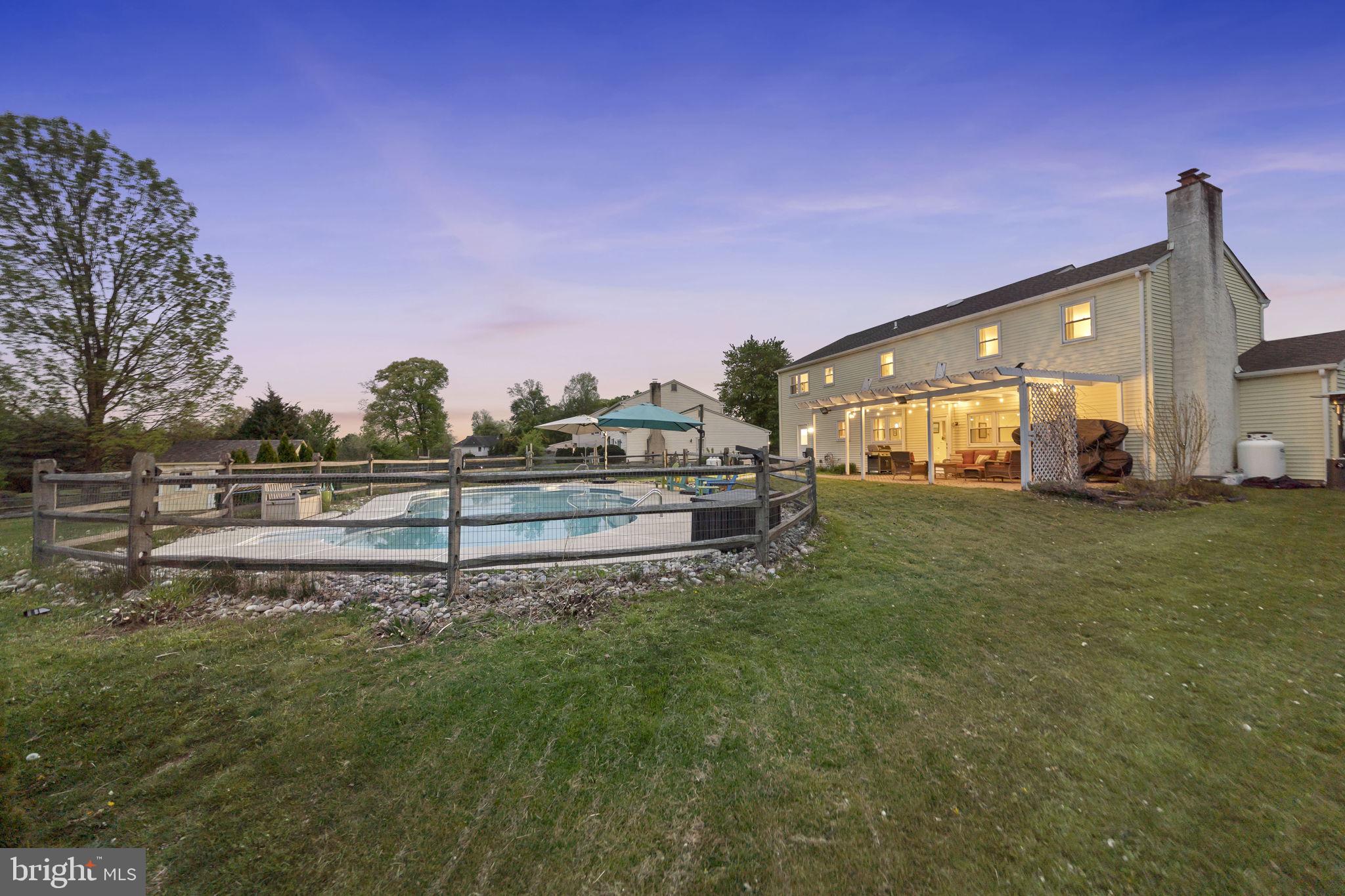 MOUNTAIN VIEW - Residential