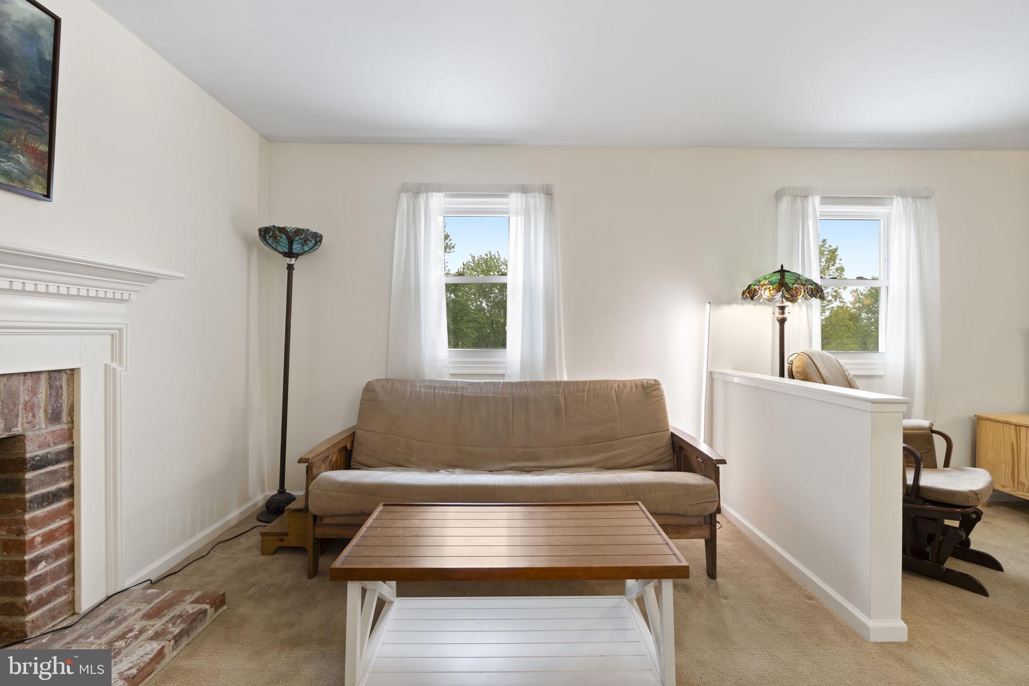 MOUNTAIN VIEW - Residential