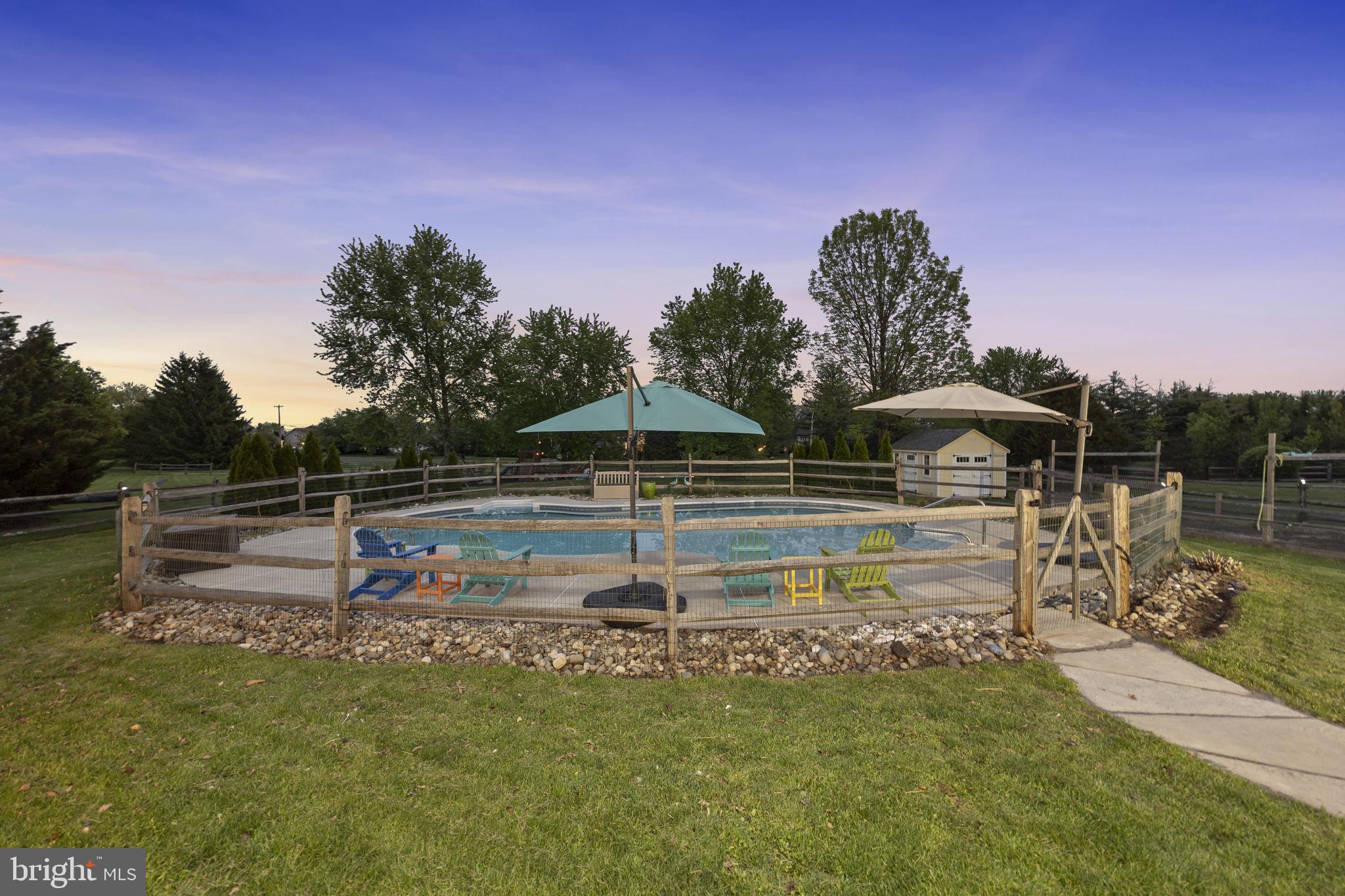 MOUNTAIN VIEW - Residential